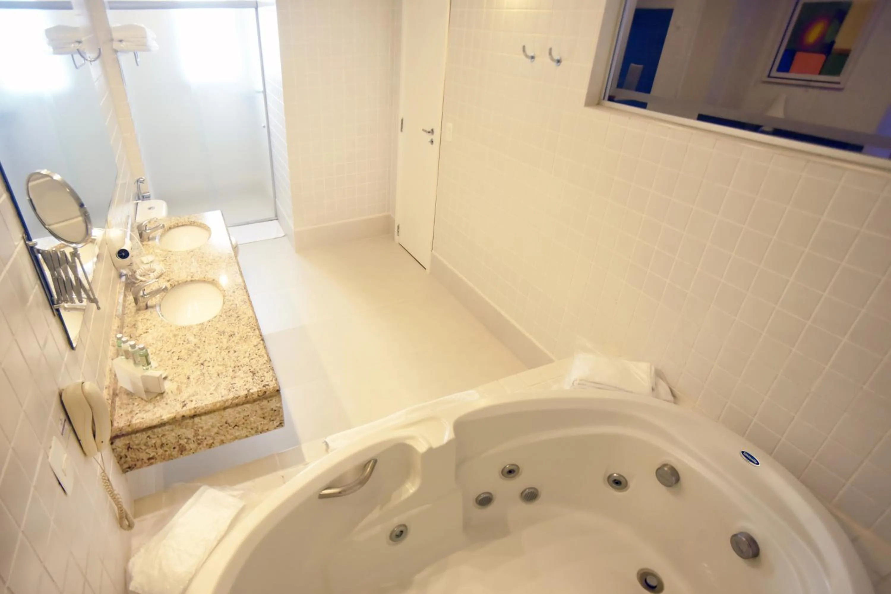 Hot Tub in Central Park Hotel by Bourbon