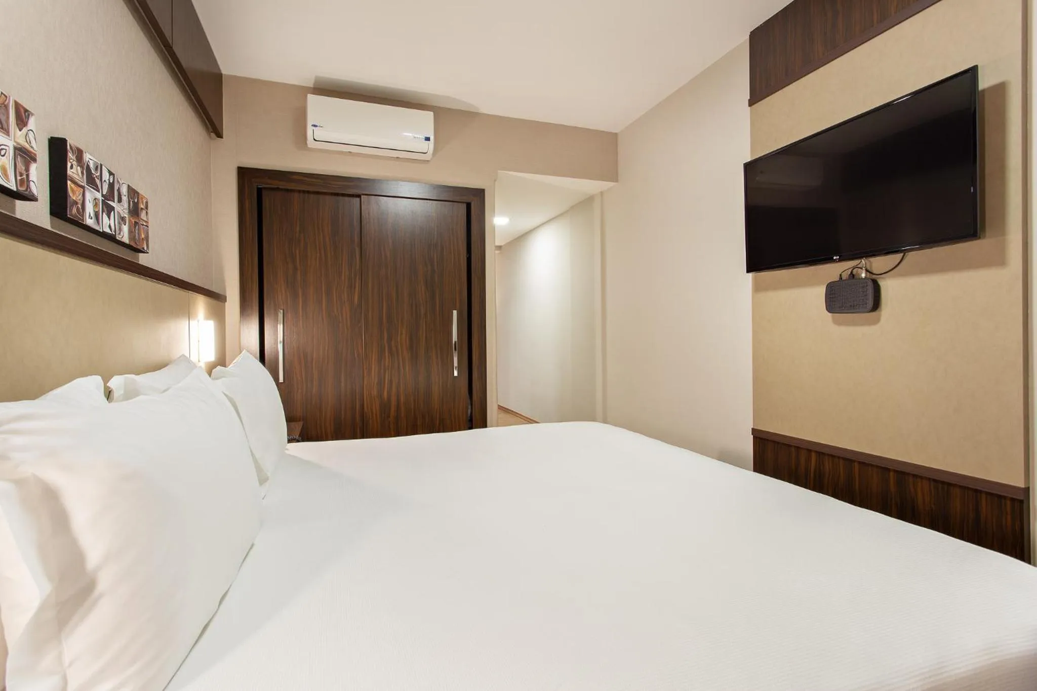 Bedroom, Bed in Bourbon Londrina Hotel