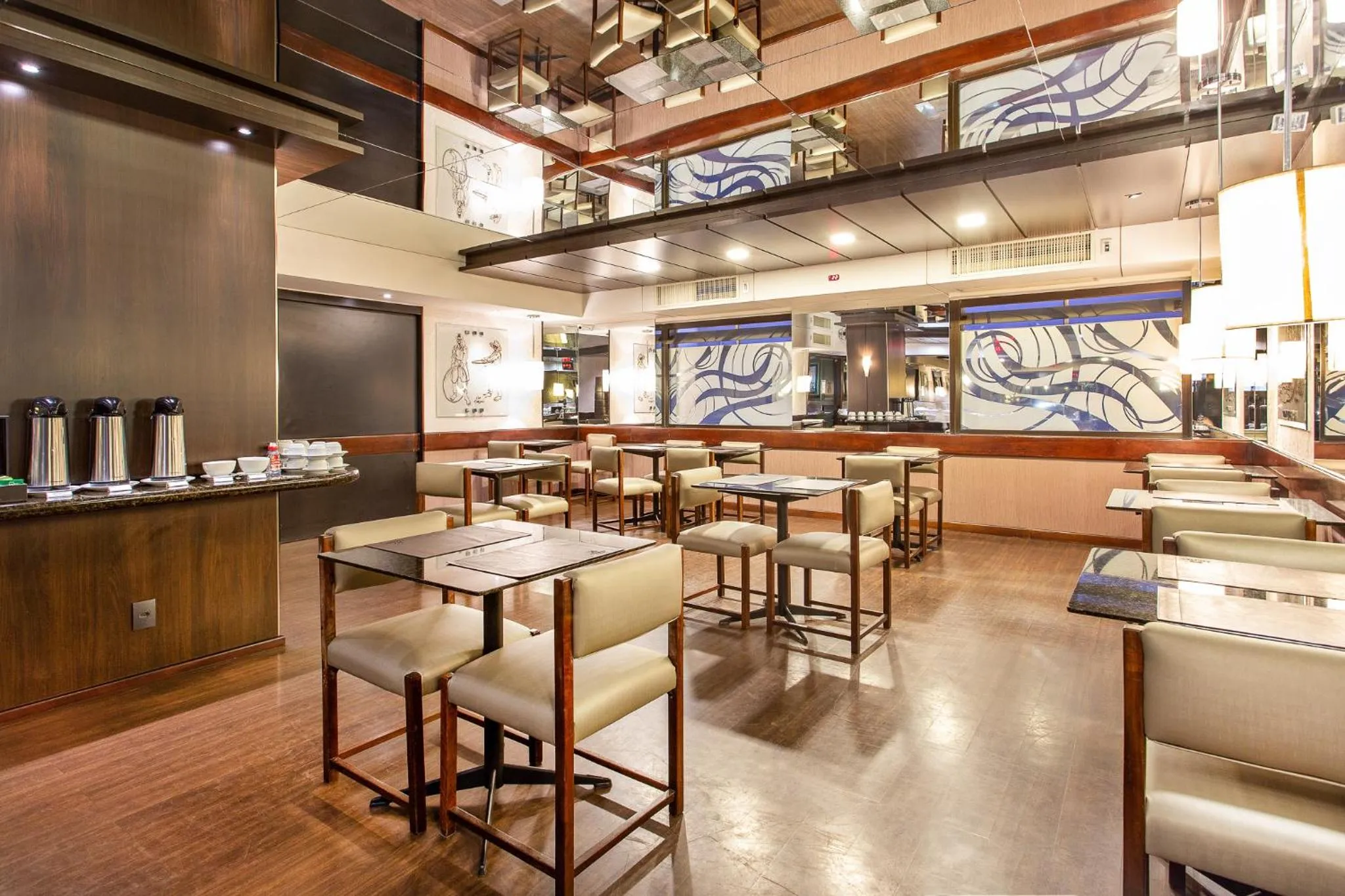 Restaurant/places to eat in Bourbon Londrina Hotel