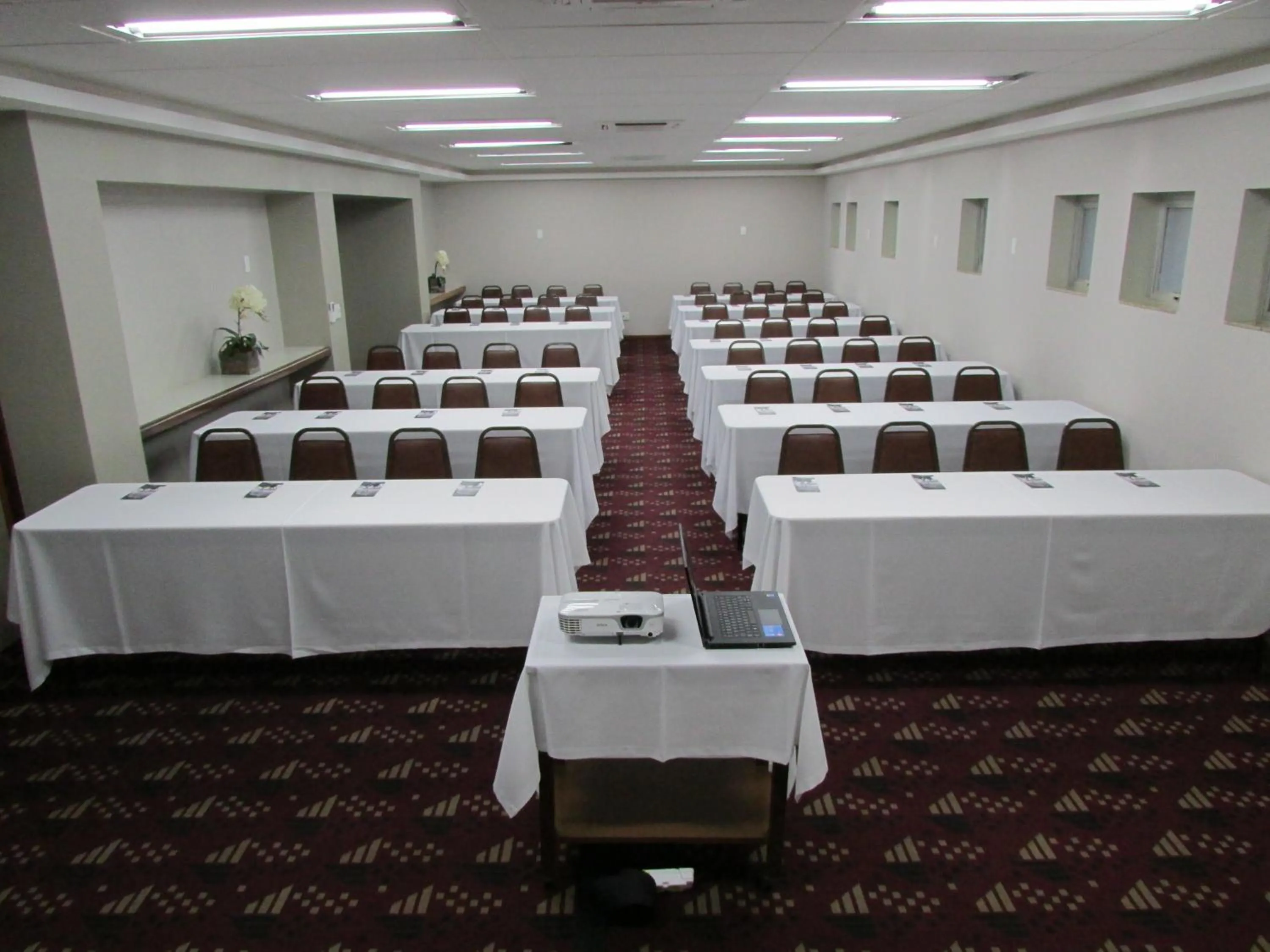 Banquet/Function facilities in Bourbon Londrina Hotel
