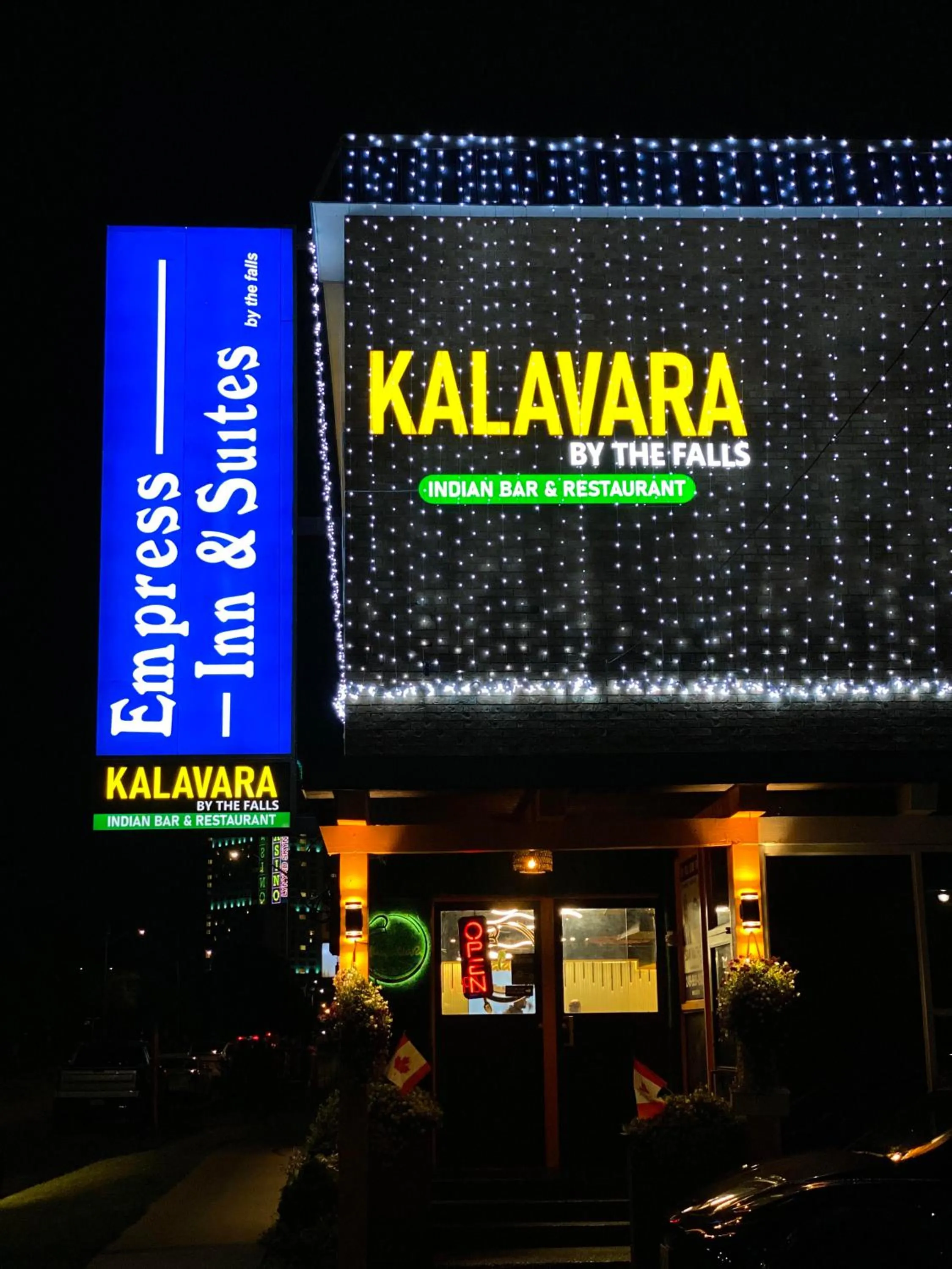 Property building in Empress Inn and Suites by the Falls