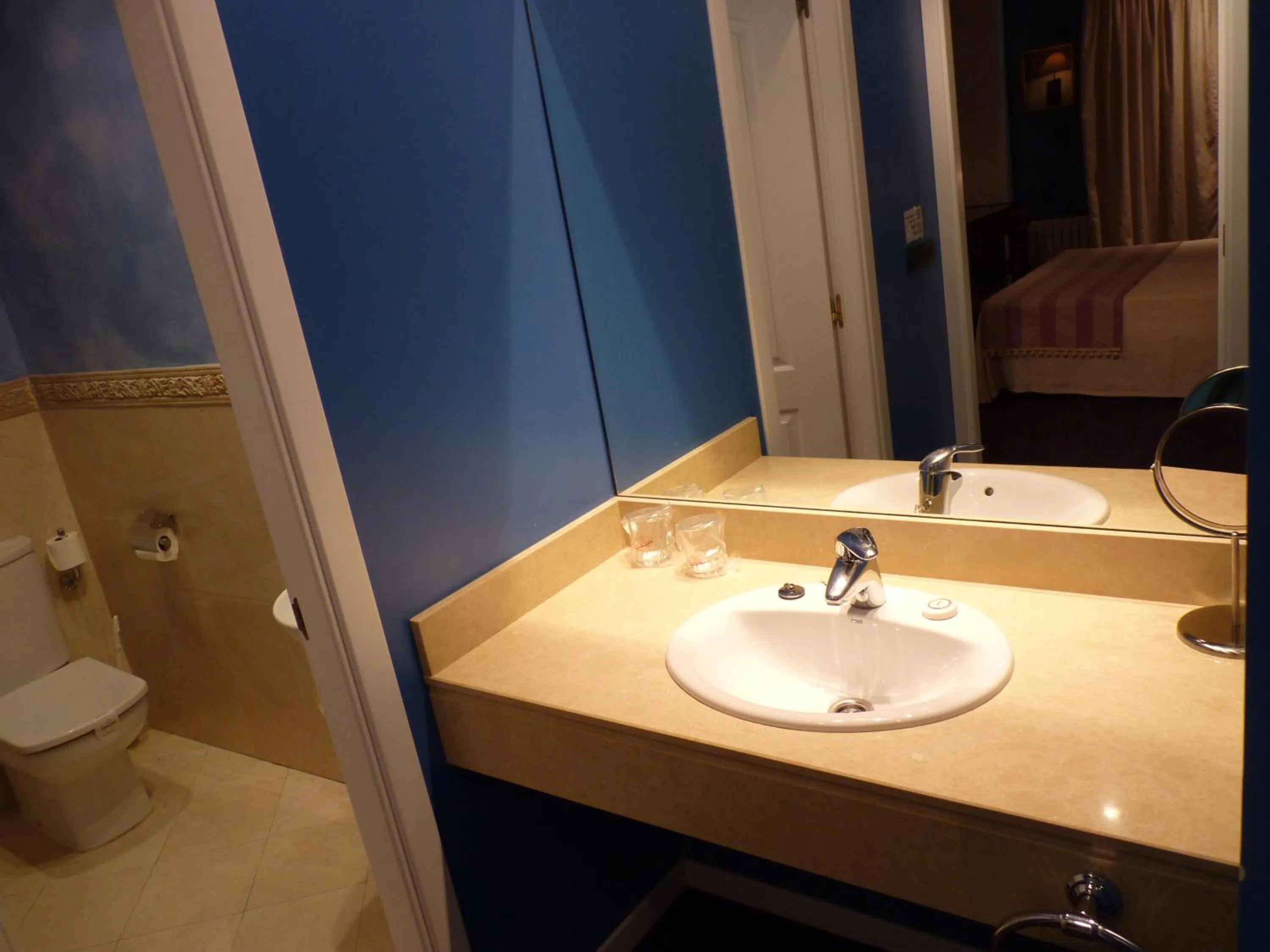 Bathroom in Marina de Campios