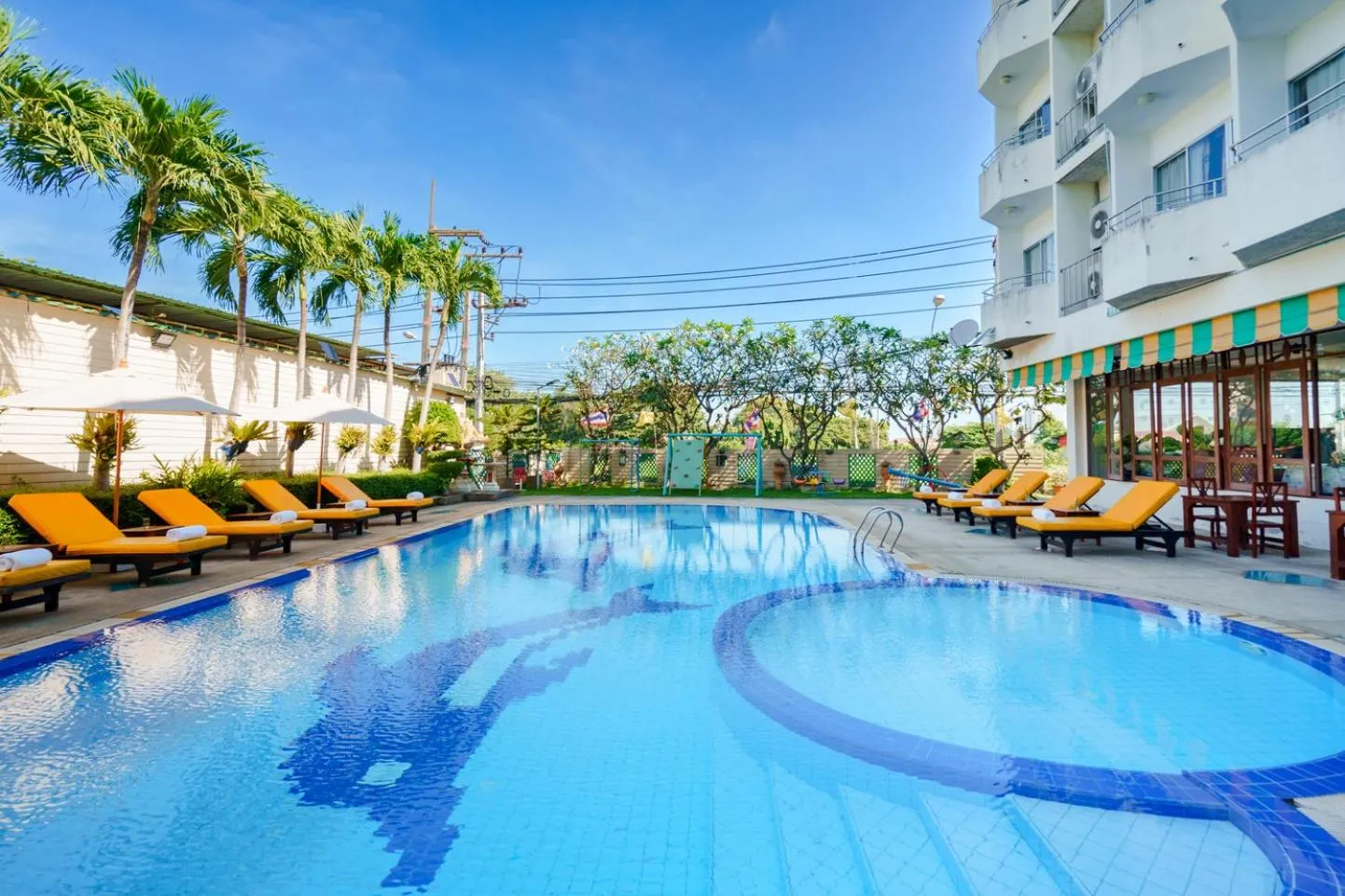 Swimming pool in JP Villa Pattaya