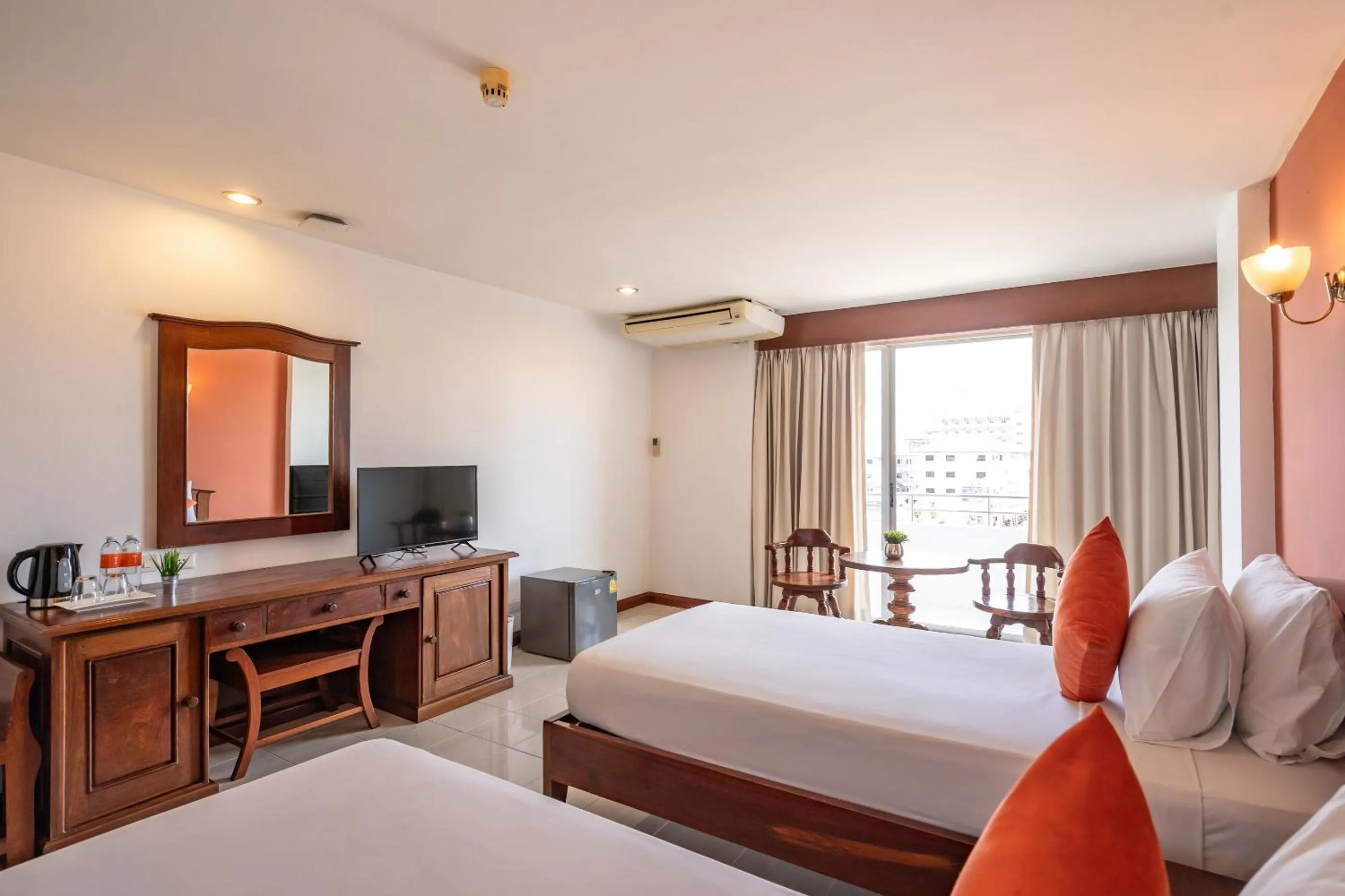 TV and multimedia, Bed in JP Villa Pattaya