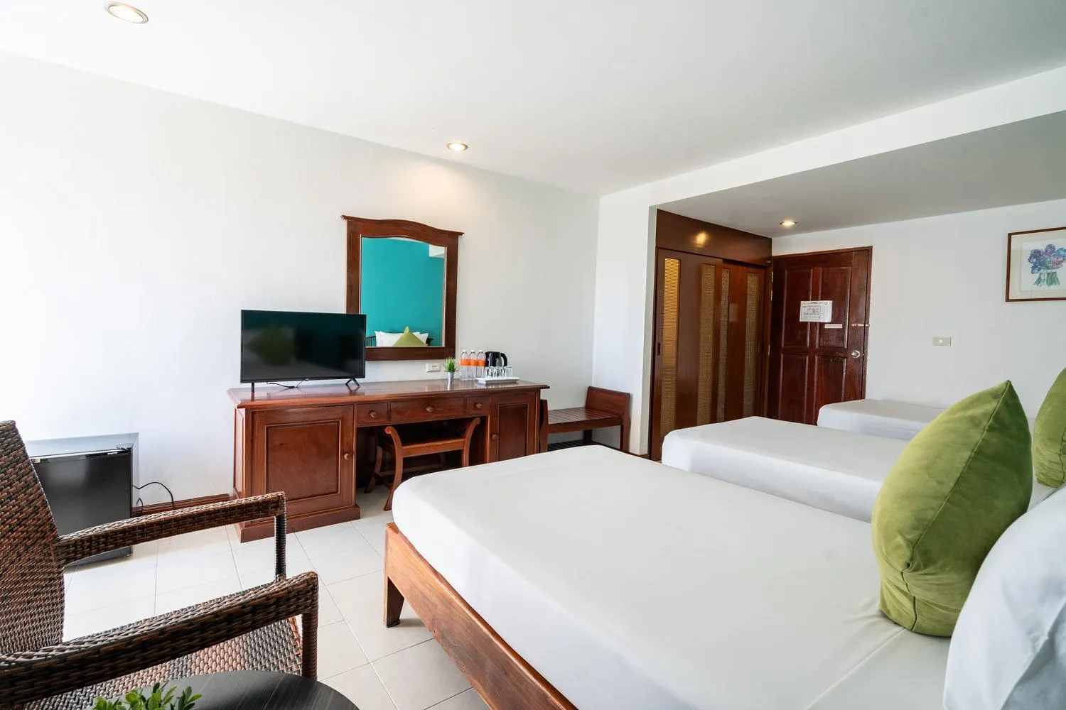 Photo of the whole room, Bed in JP Villa Pattaya