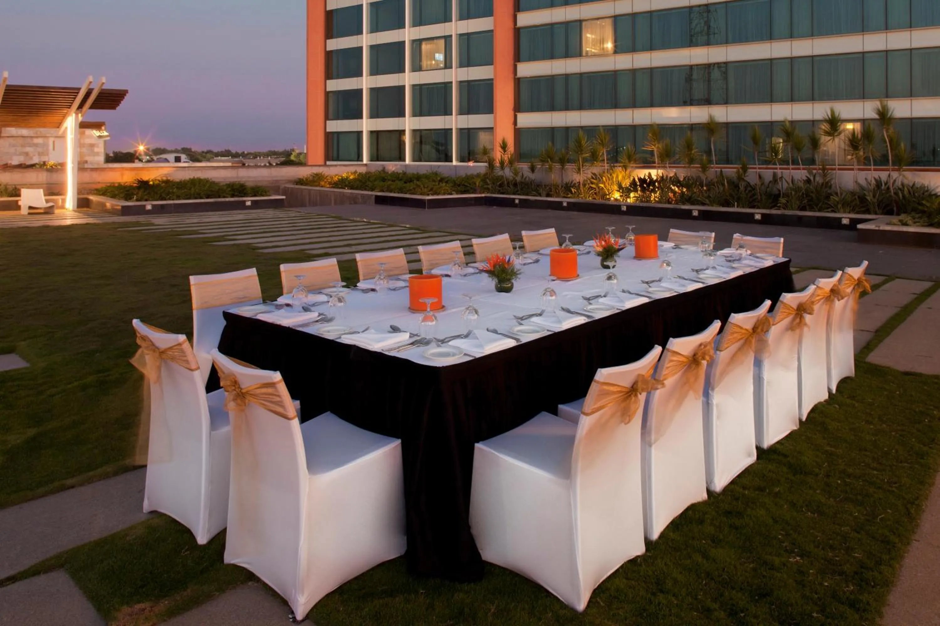 Restaurant/places to eat in The Oterra