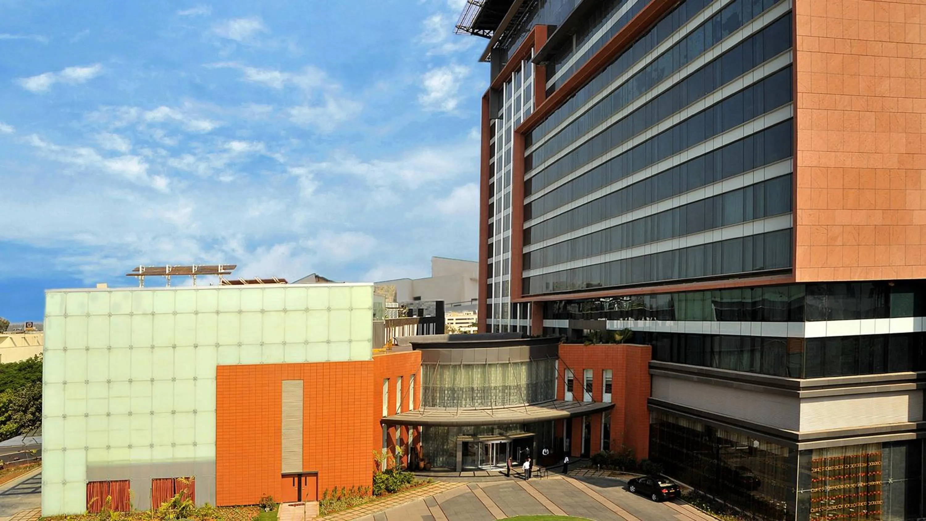 Facade/entrance in The Oterra