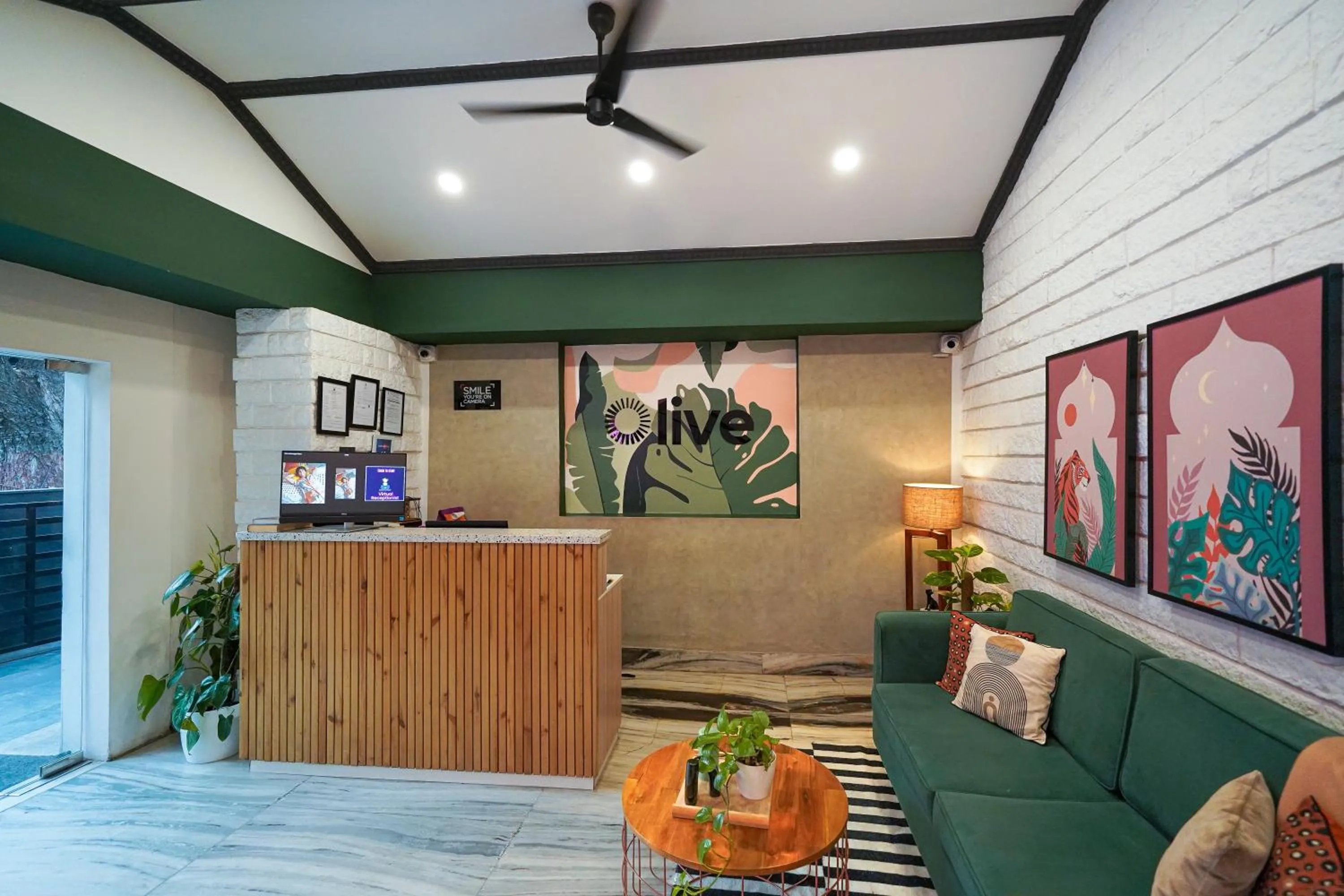 Lobby or reception in Olive Zip Indiranagar Metro by Embassy Group