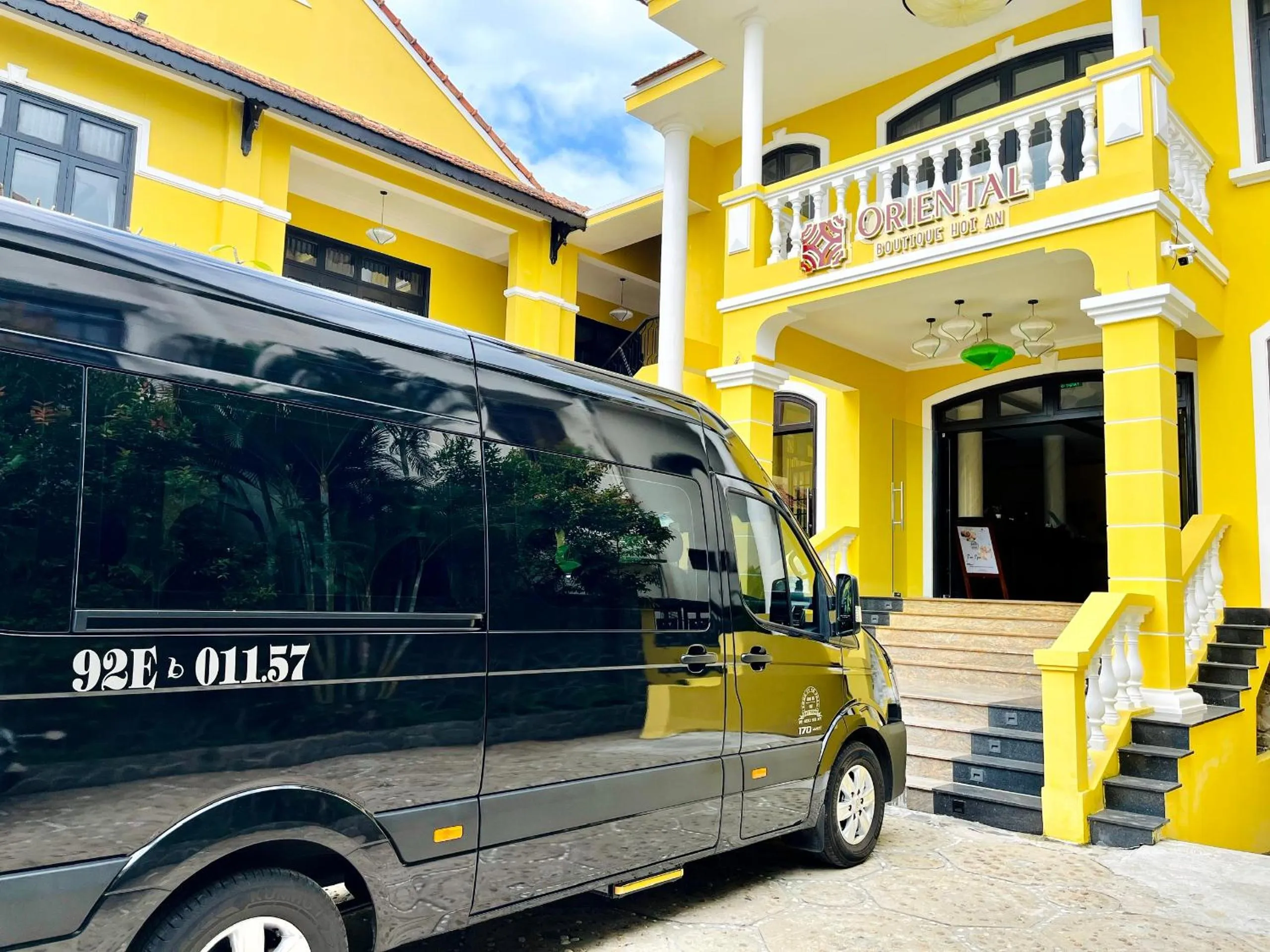 shuttle in Oriental Boutique Hoi An