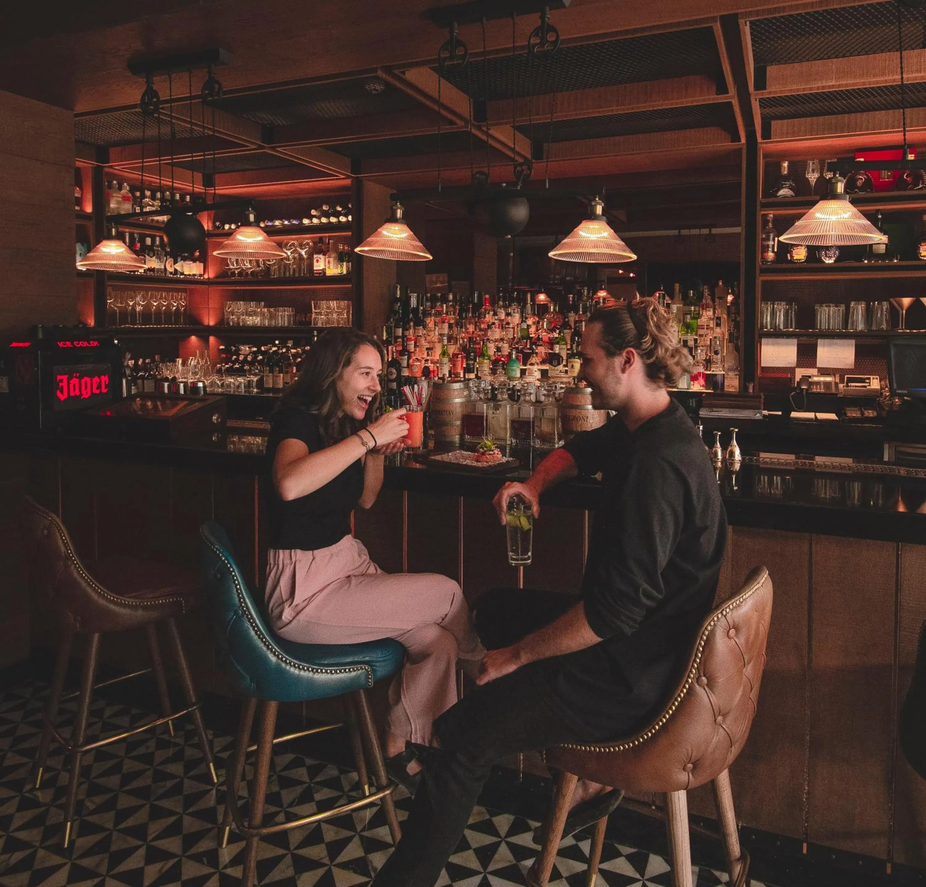 Restaurant/places to eat in Shangri-La Eros New Delhi