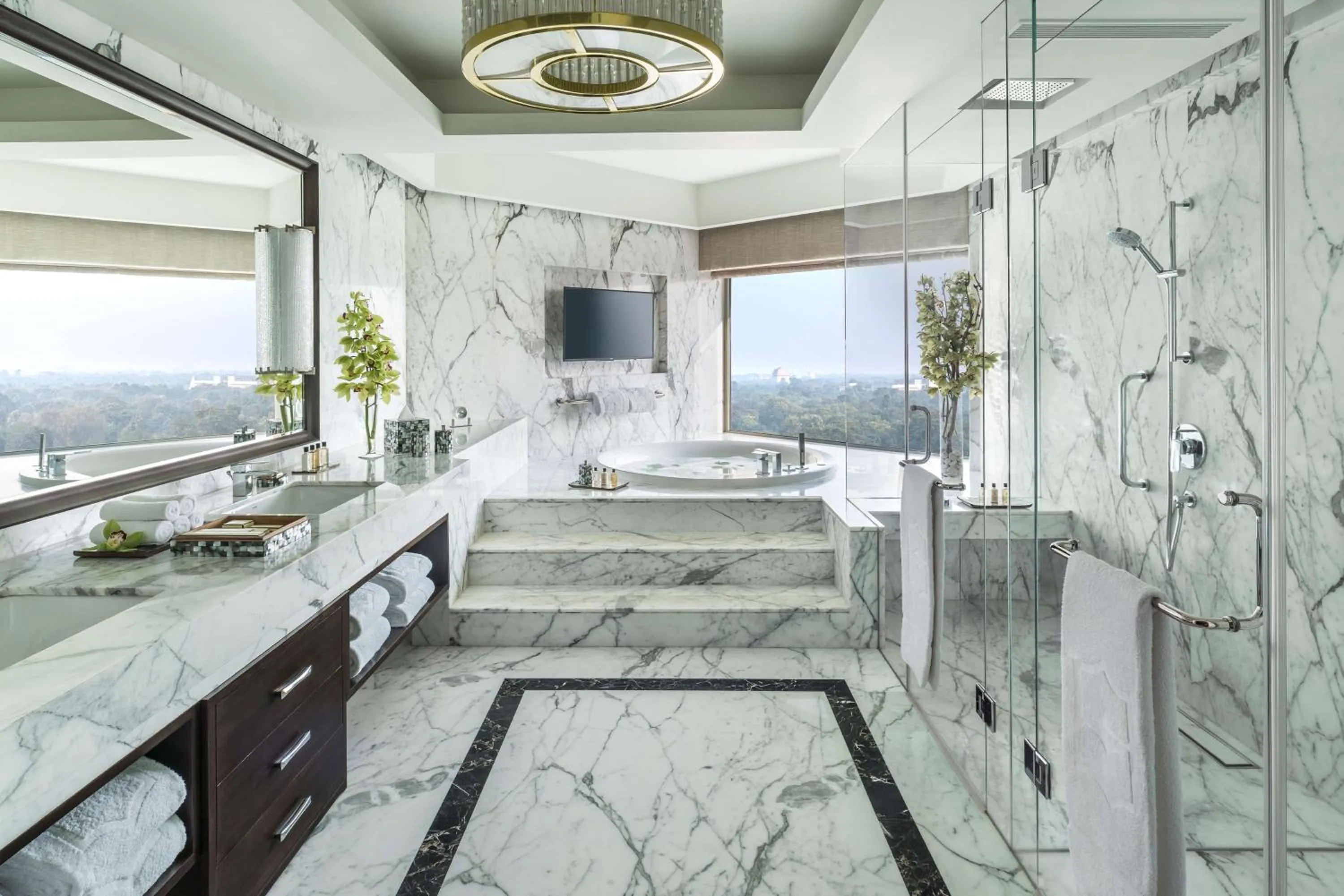 Bathroom in Shangri-La Eros New Delhi