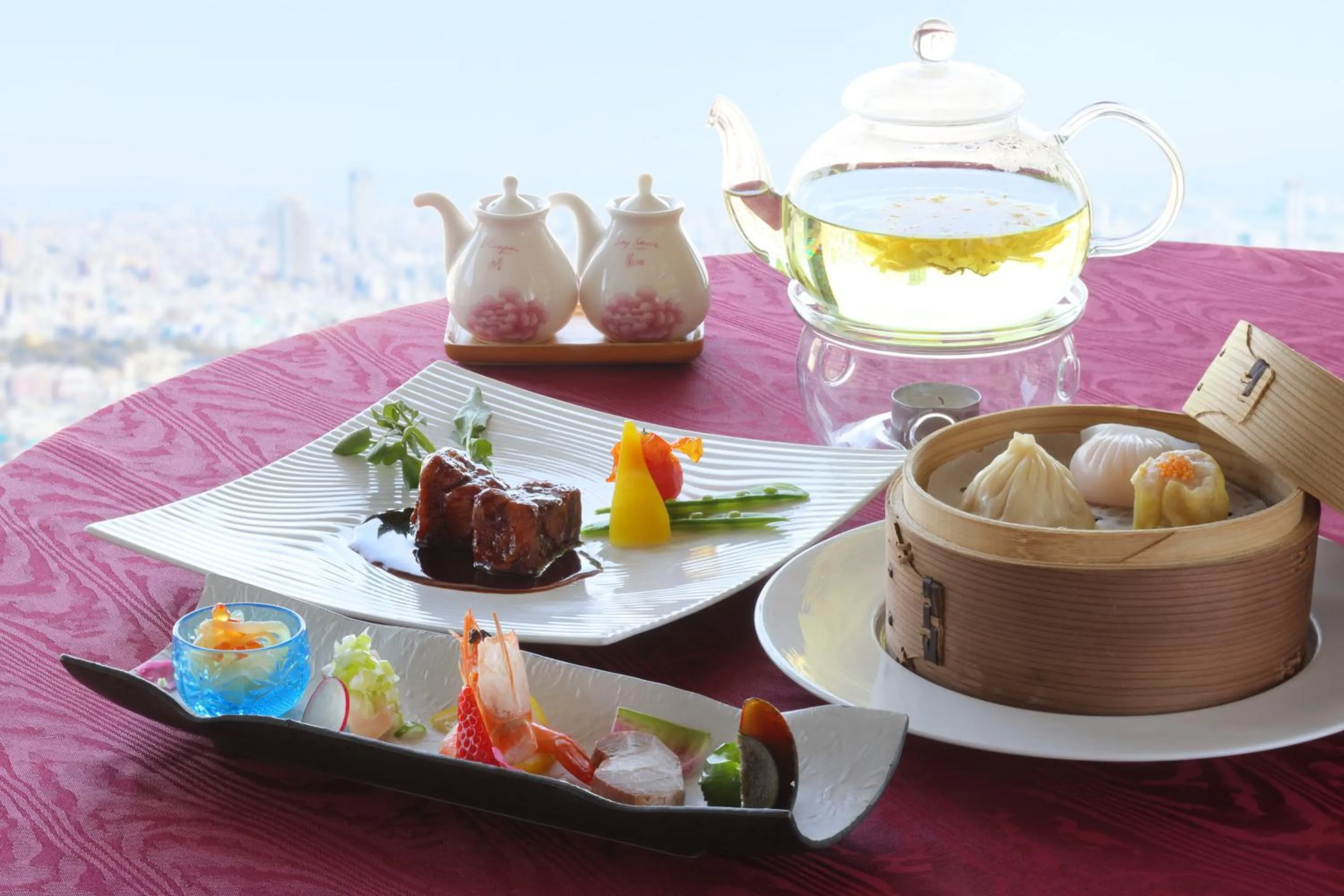 Restaurant/places to eat in ANA Crowne Plaza Kobe by IHG