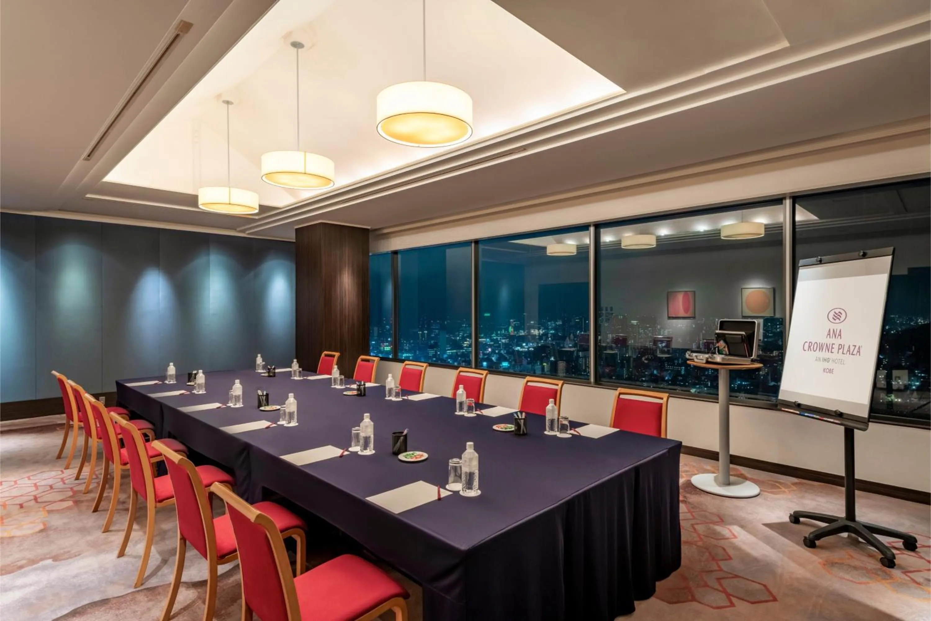 Meeting/conference room in ANA Crowne Plaza Kobe by IHG