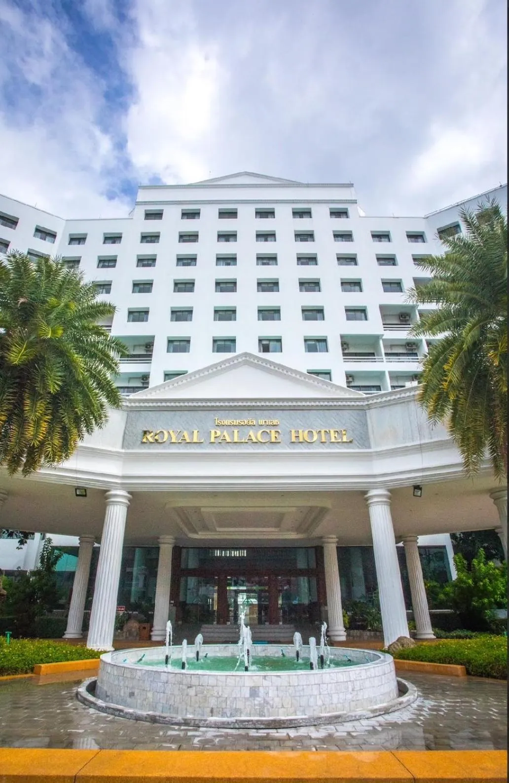 Royal Palace Hotel