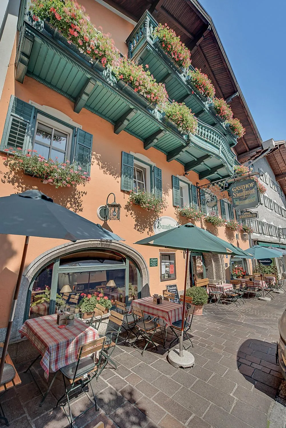 Restaurant/places to eat in Gasthof Hotel Hauslwirt