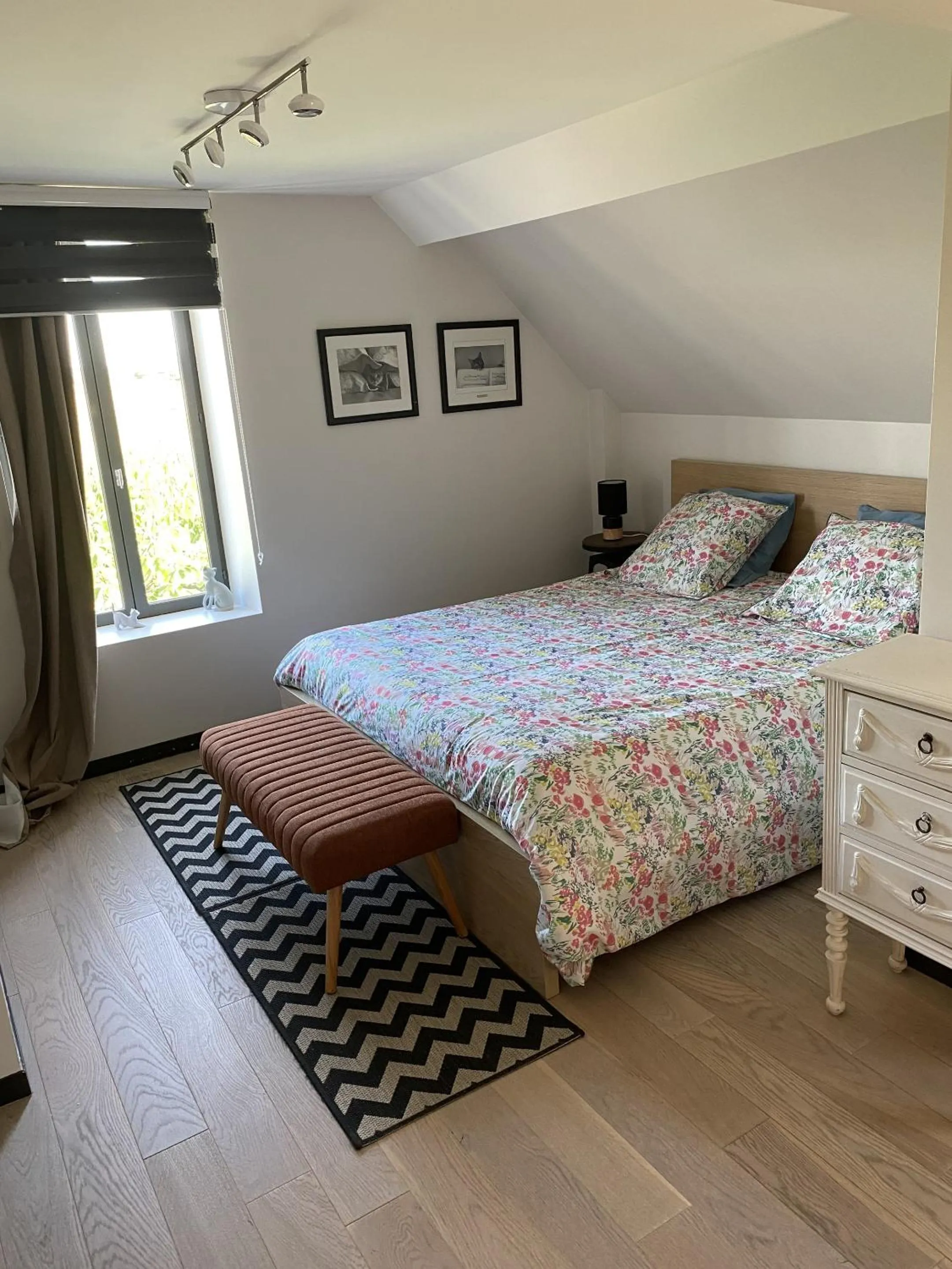 Bedroom, Bed in Aux Herbes Hautes