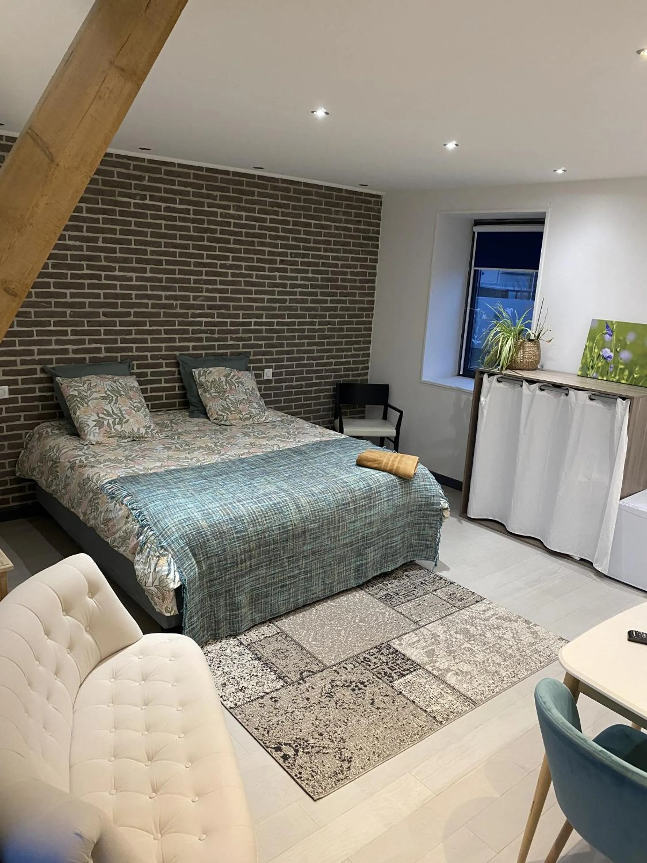 Bedroom, Bed in Aux Herbes Hautes