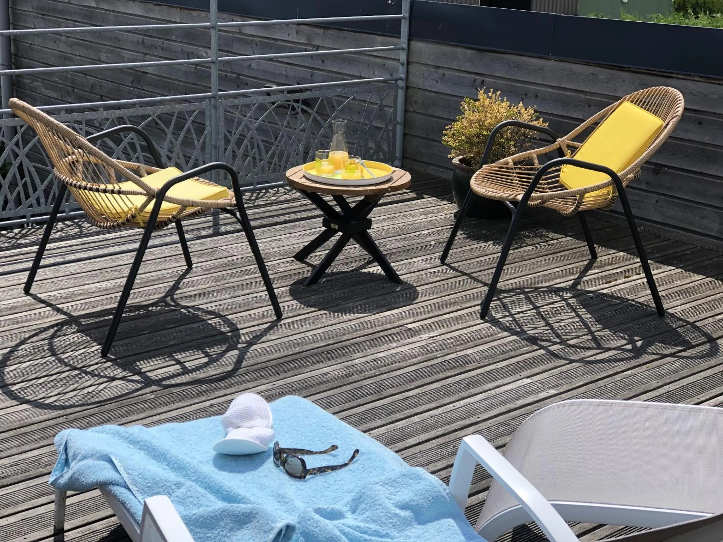 Property building in Aux Herbes Hautes