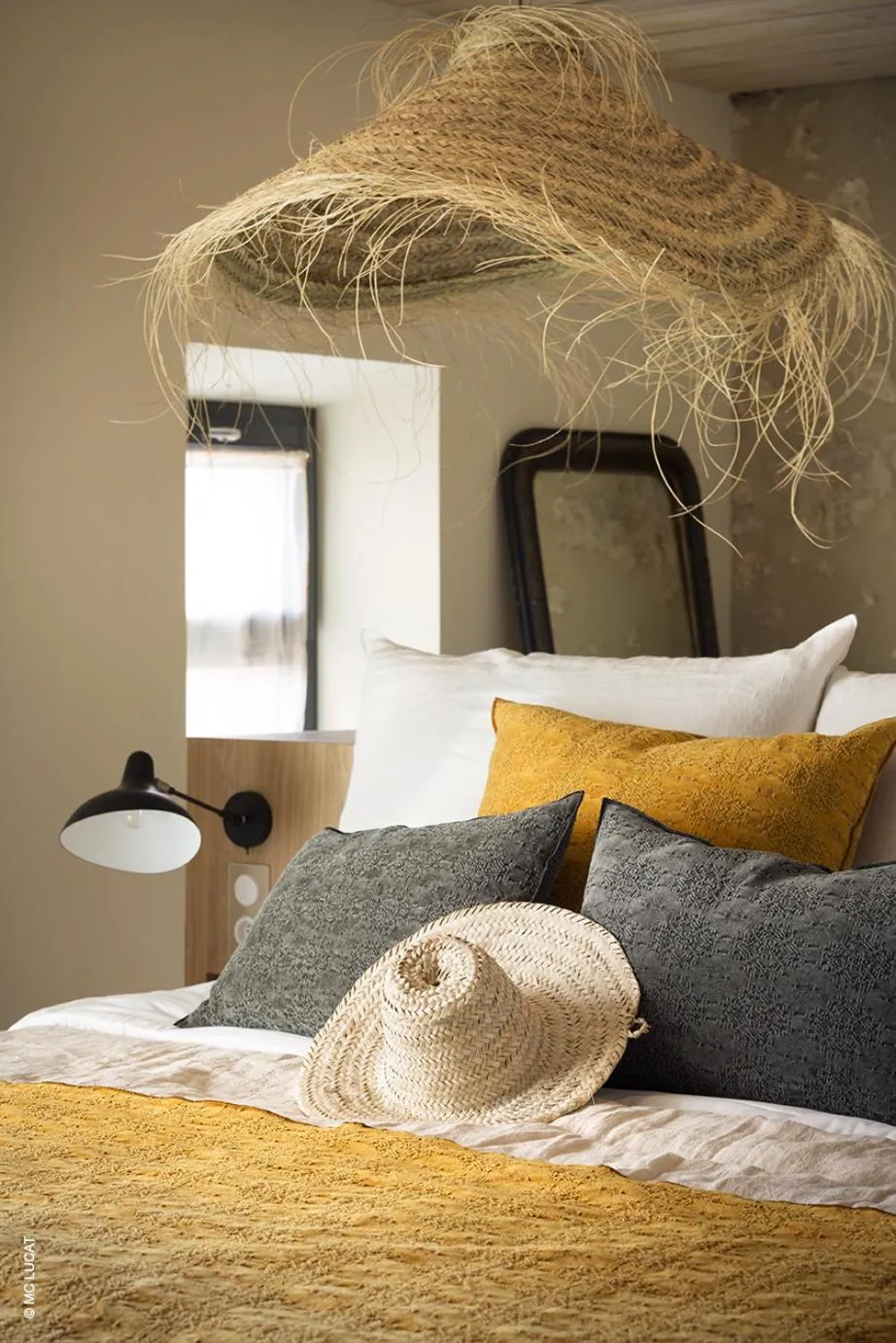 Bed in Le 19-21 - Un amour d'hotel