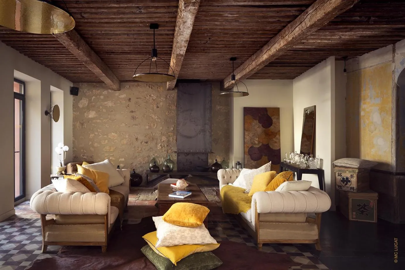 Property building, Bed in Le 19-21 - Un amour d'hotel