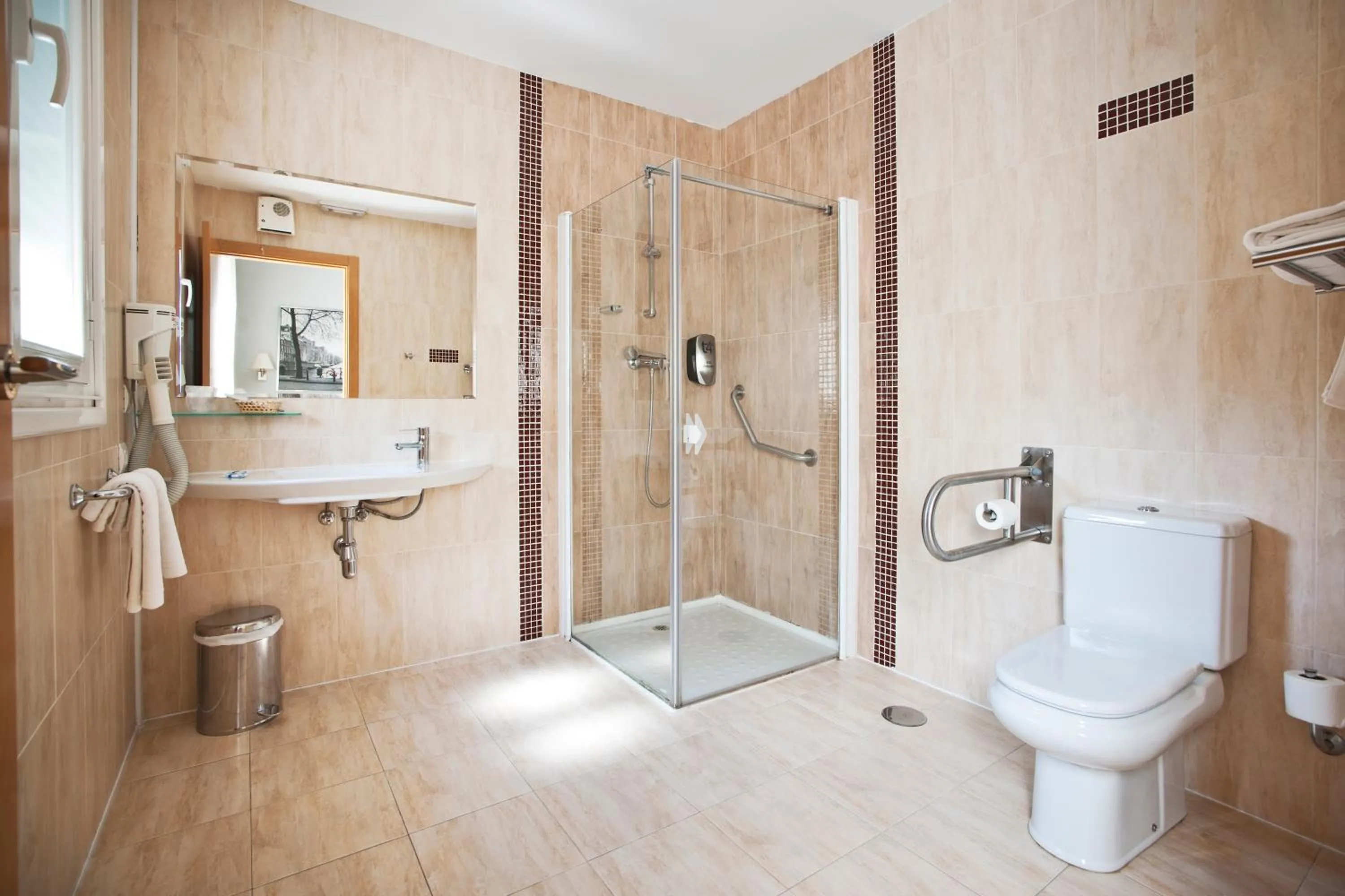 Bathroom in Hostal T4