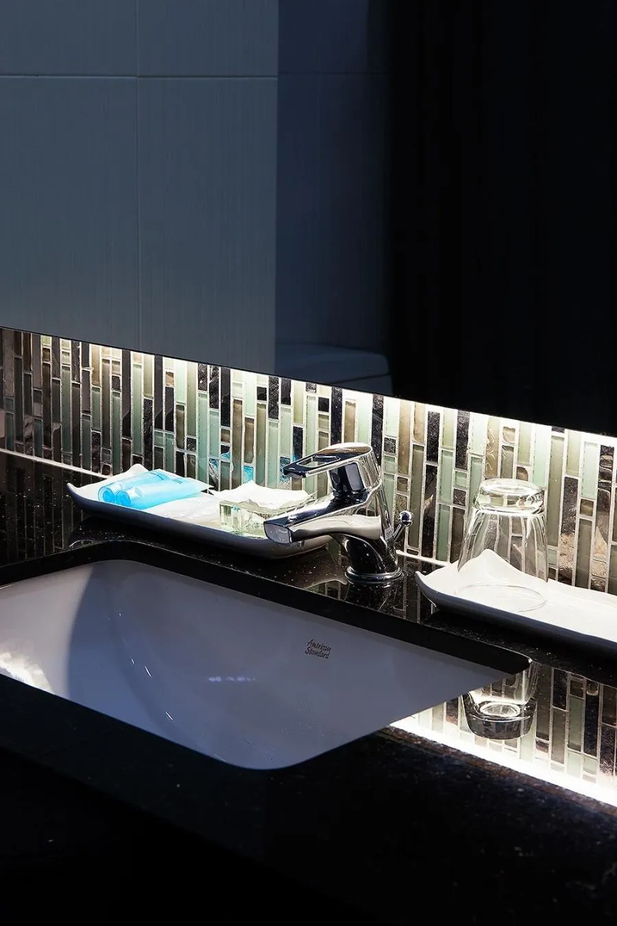 Bathroom in Bossotel Chiang Mai