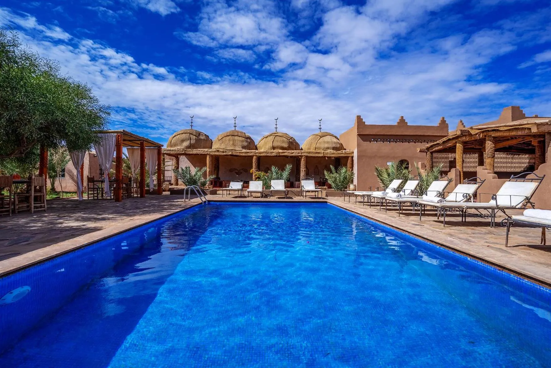 Swimming pool in Hotel Kasbah Sahara Services - M'Hamid El Ghizlane