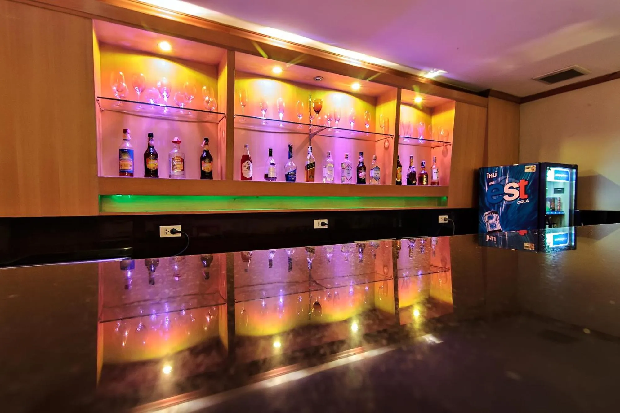 Lounge or bar in Bossotel Bangkok