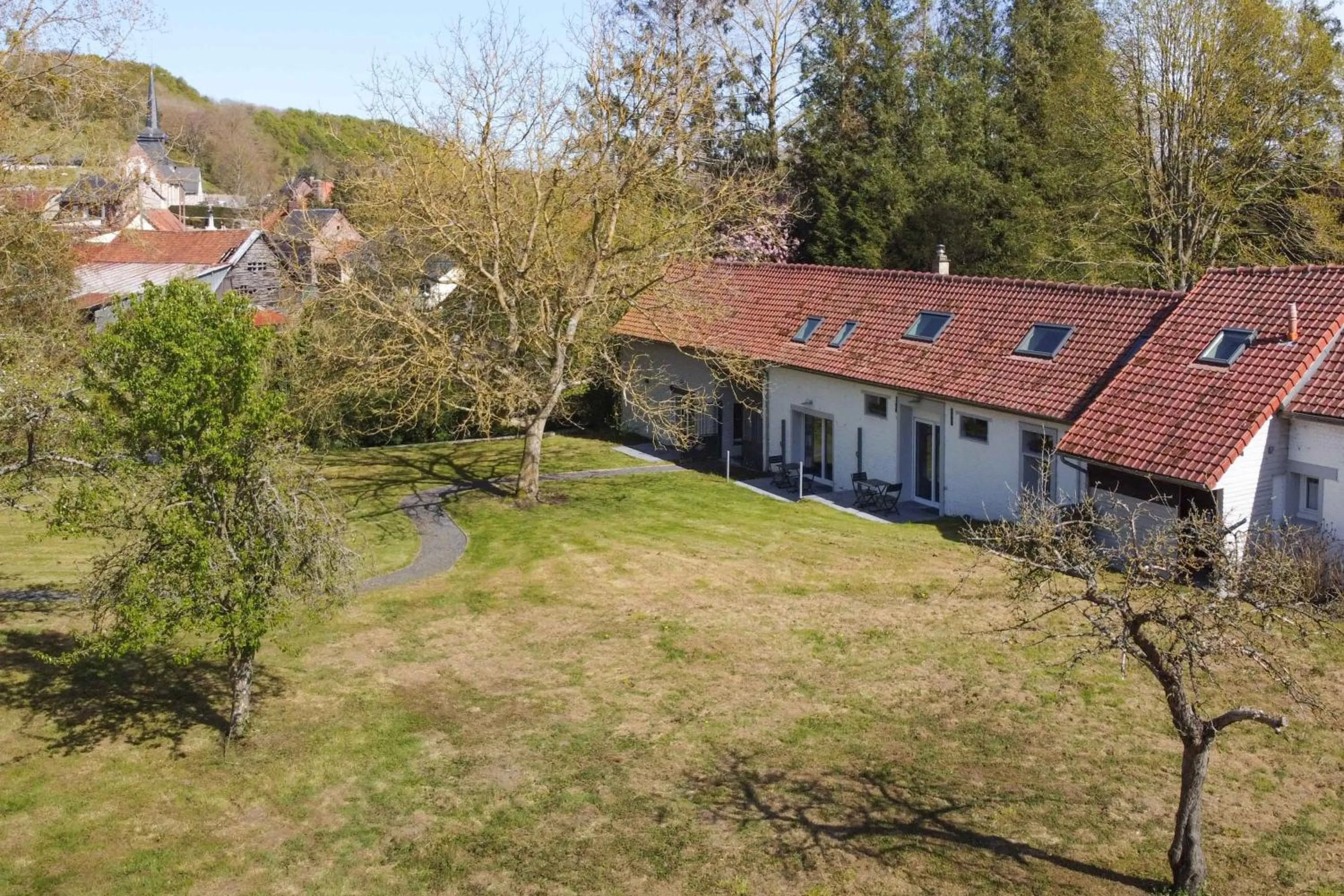 Property building in La Pomme Pétillante