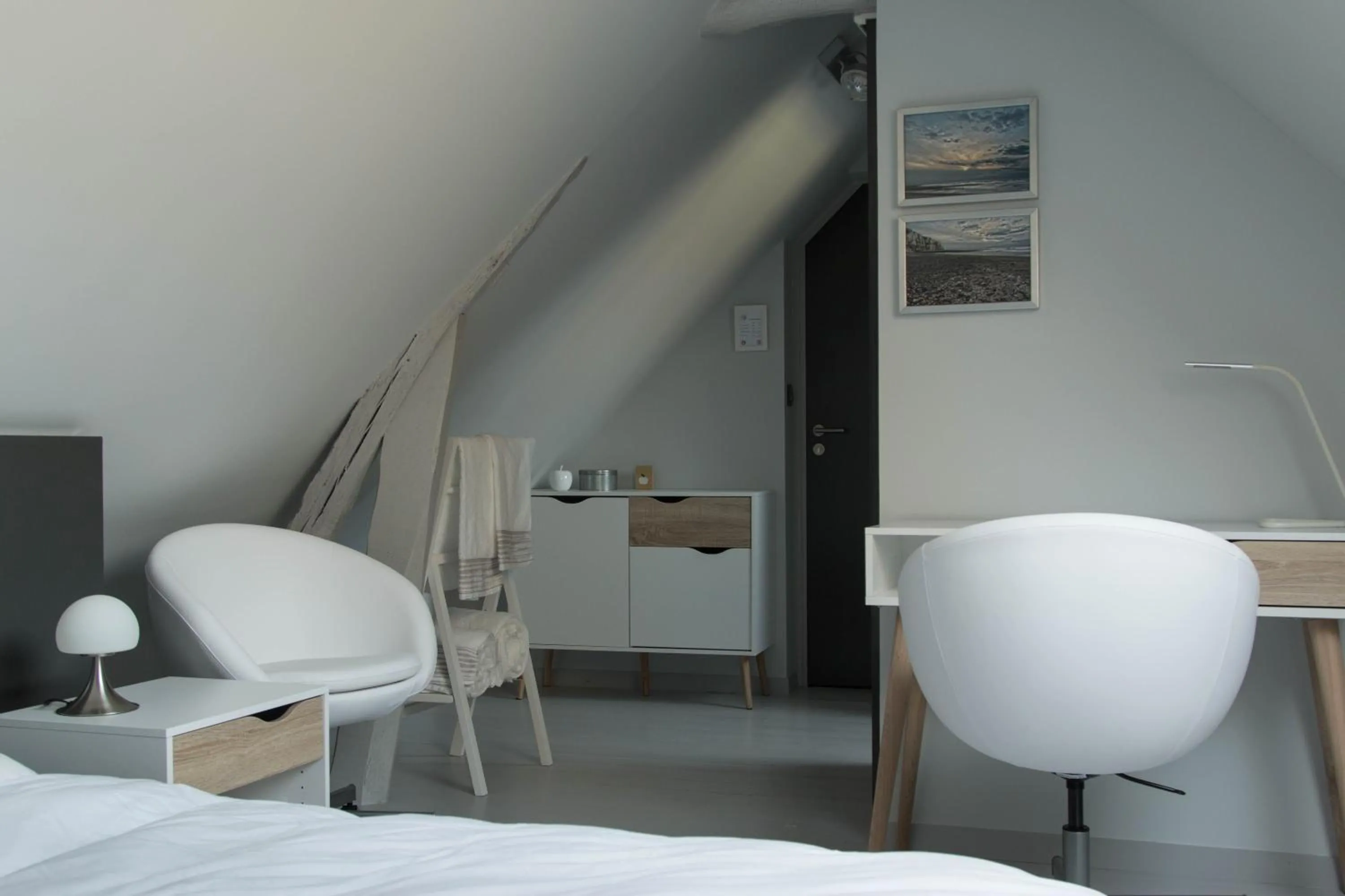 Photo of the whole room, Bed in La Pomme Pétillante