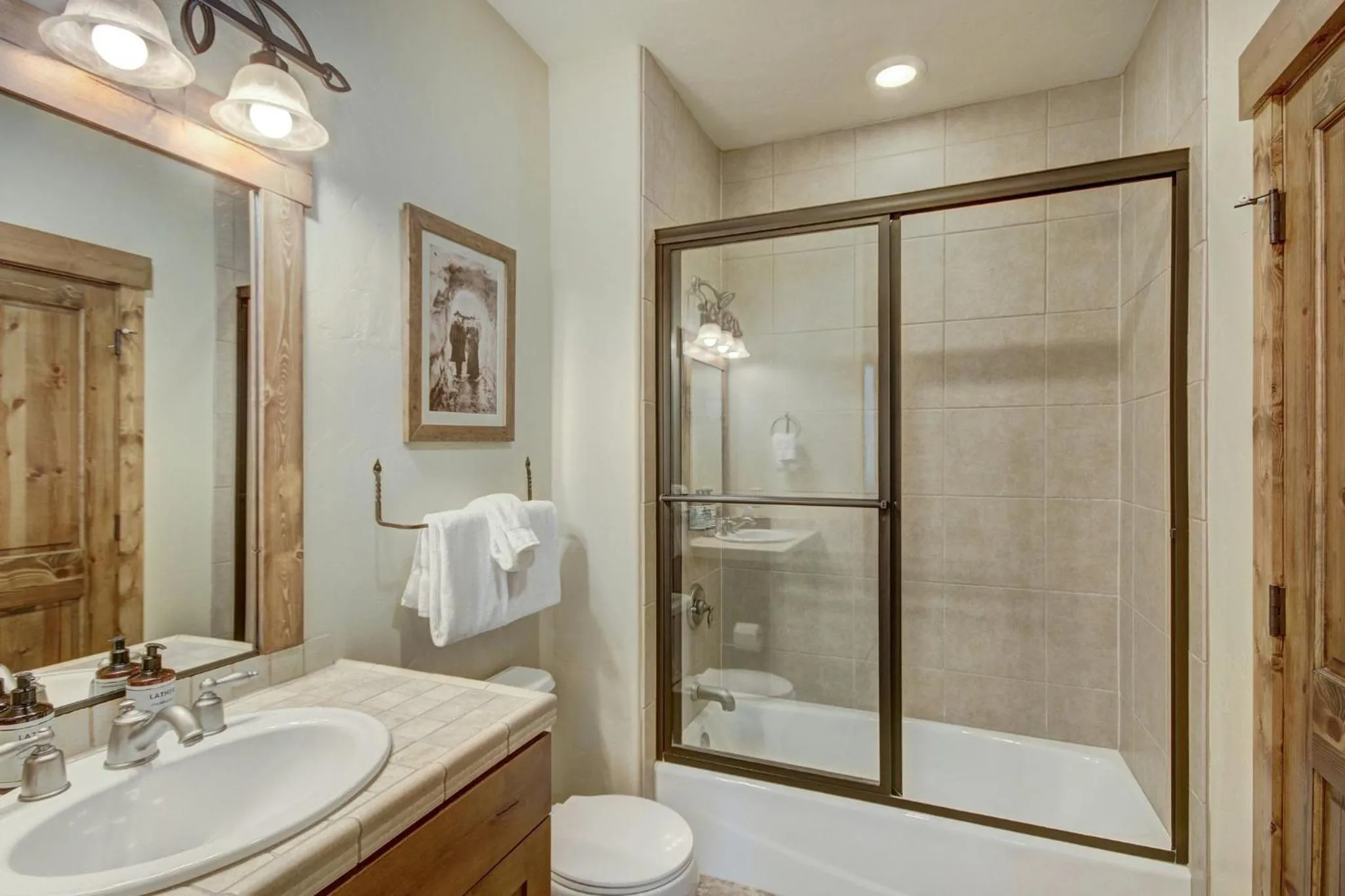 Bathroom in Mountain Thunder Lodge, A Vail Resorts Property