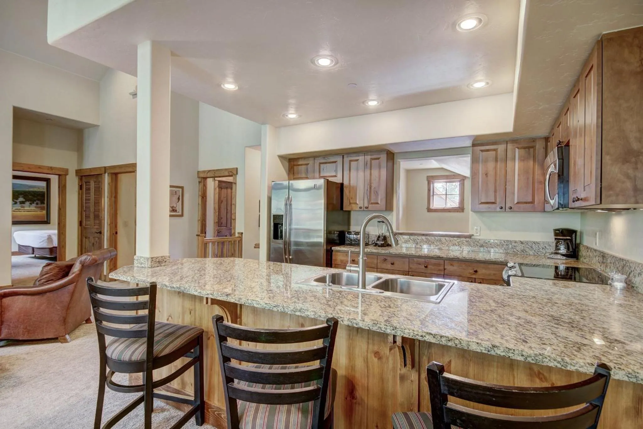 Kitchen or kitchenette in Mountain Thunder Lodge