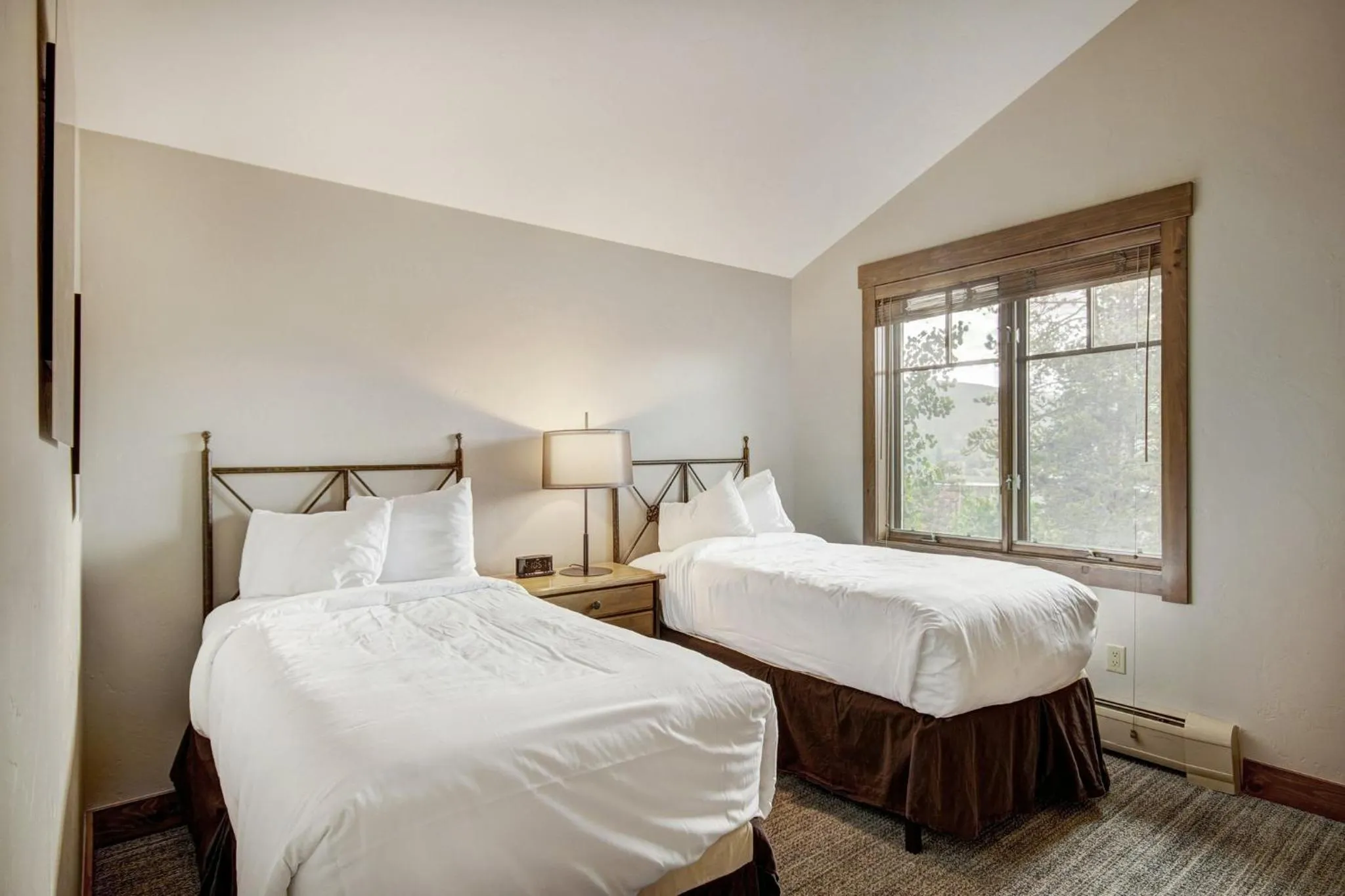 Bedroom, Bed in Mountain Thunder Lodge, A Vail Resorts Property