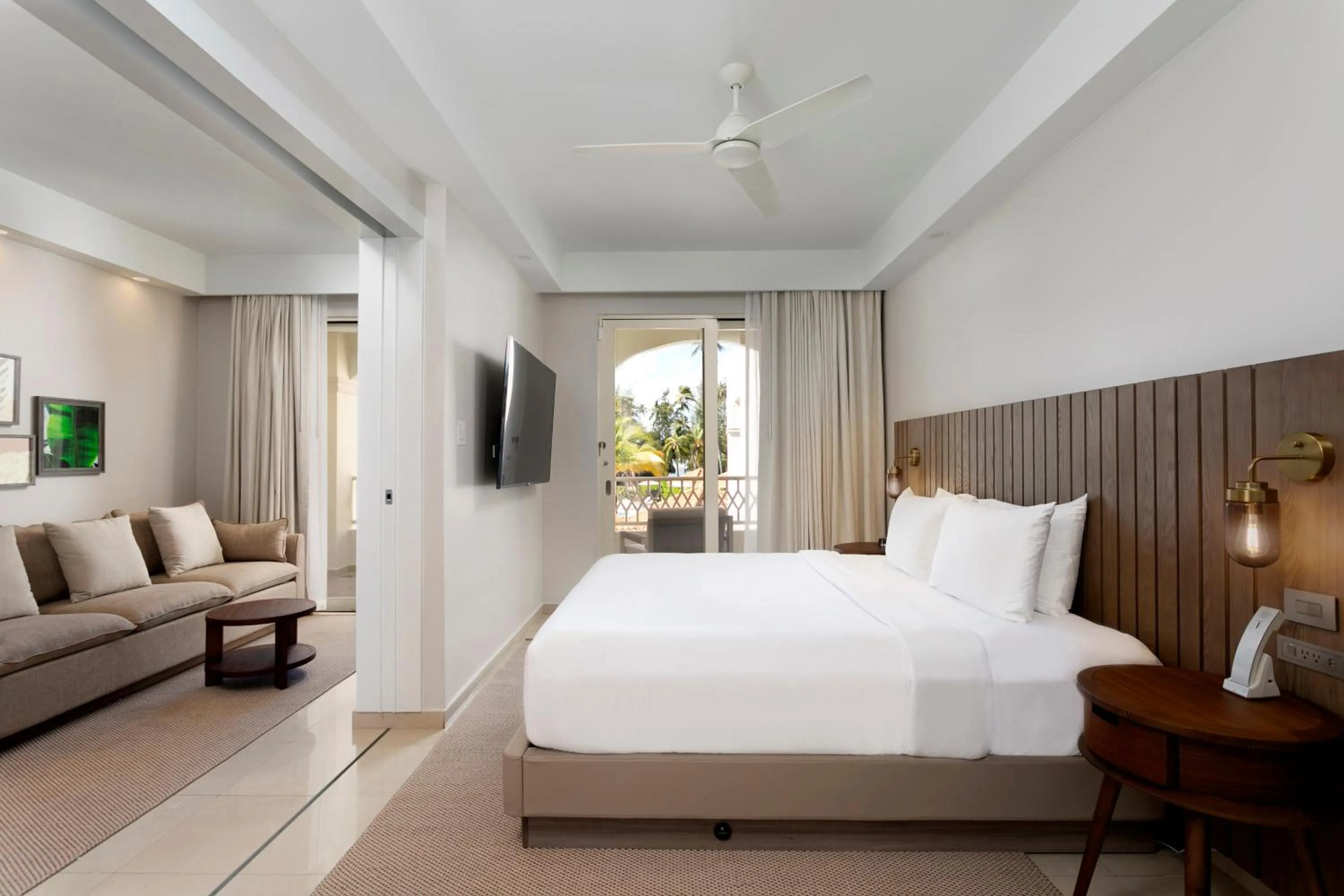 TV and multimedia, Bed in Hyatt Regency Grand Reserve Puerto Rico