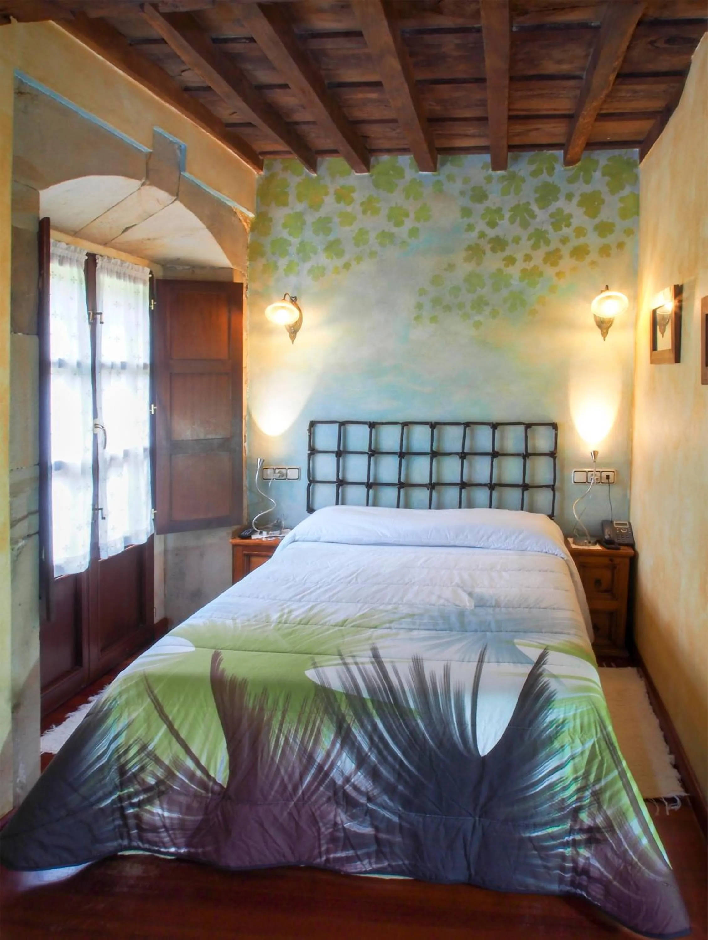 Bed in Hotel Rural Sucuevas