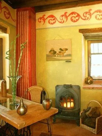 Communal lounge/ TV room, Seating Area in Hotel Rural Sucuevas