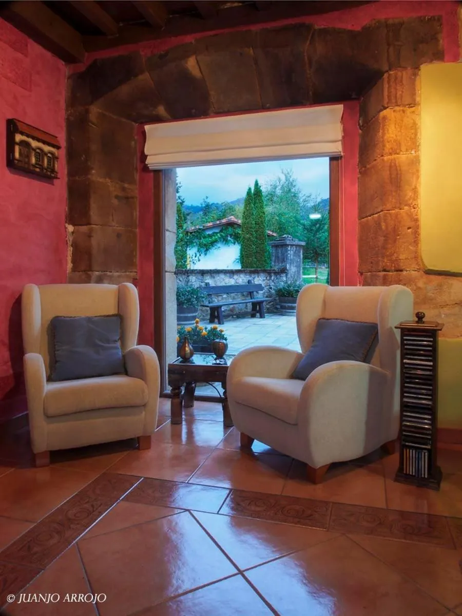 Garden view, Seating Area in Hotel Rural Sucuevas