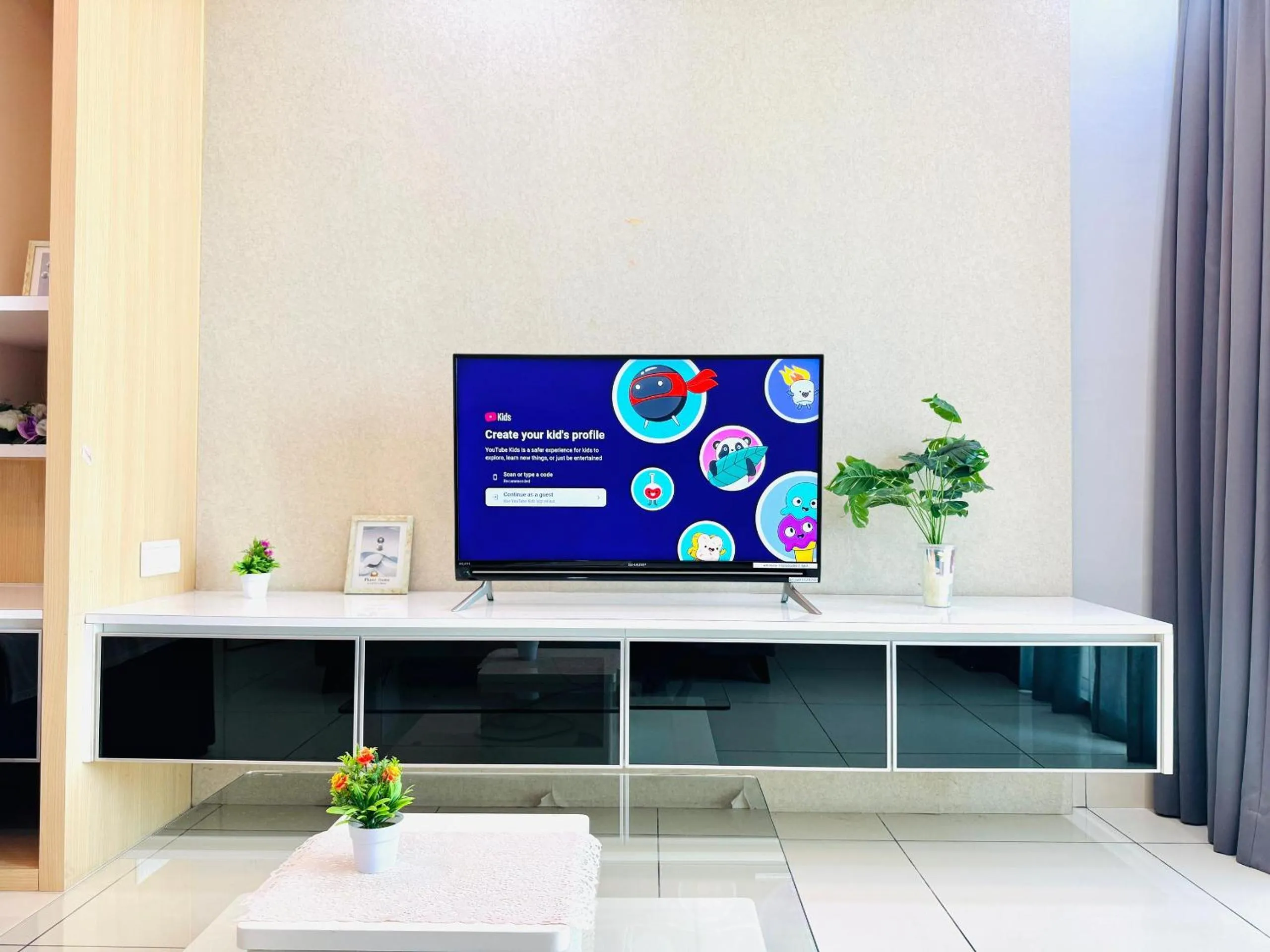 TV and multimedia in Hejmo Suites