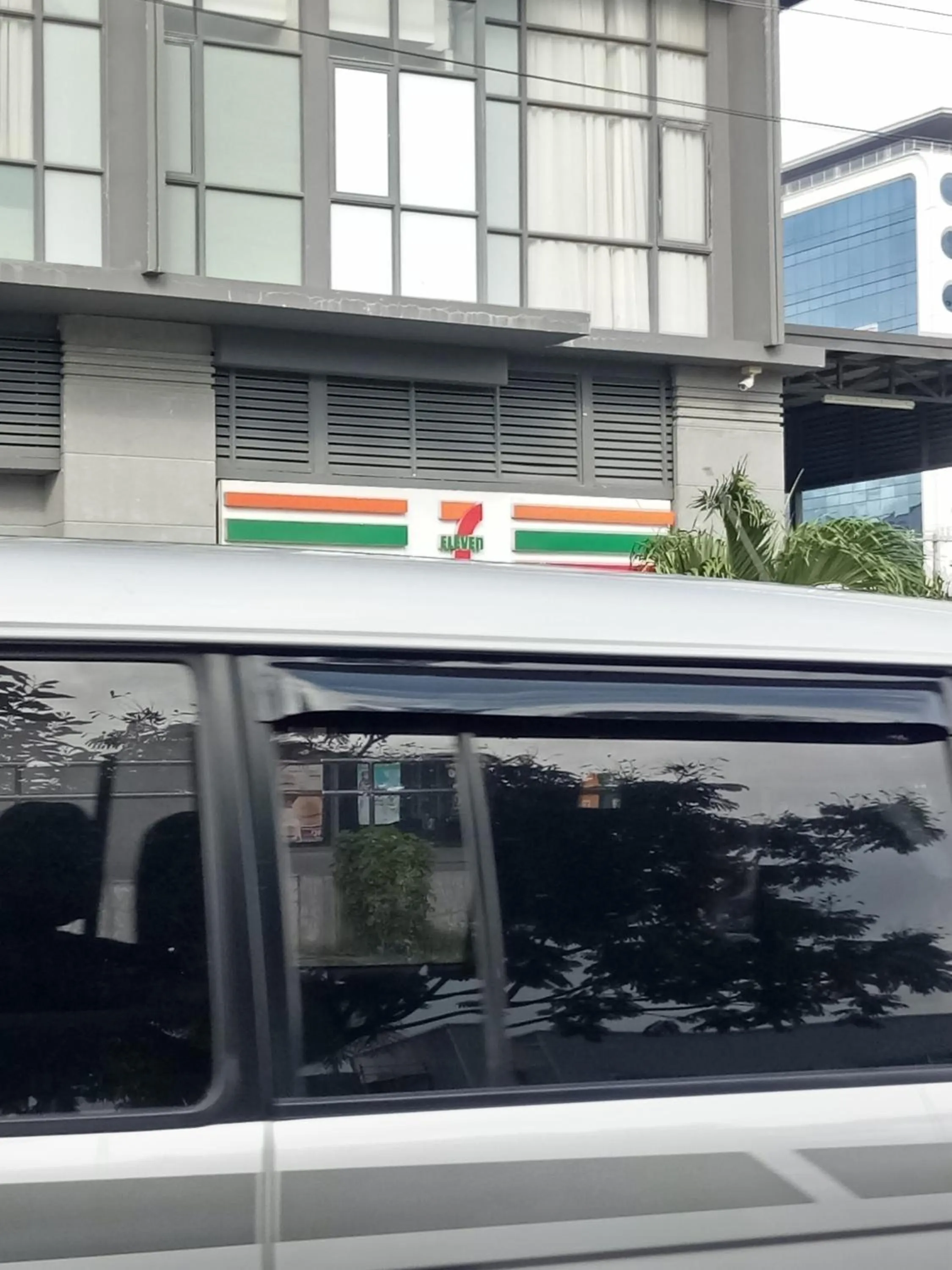 Chin's Place Sea Residences MOA