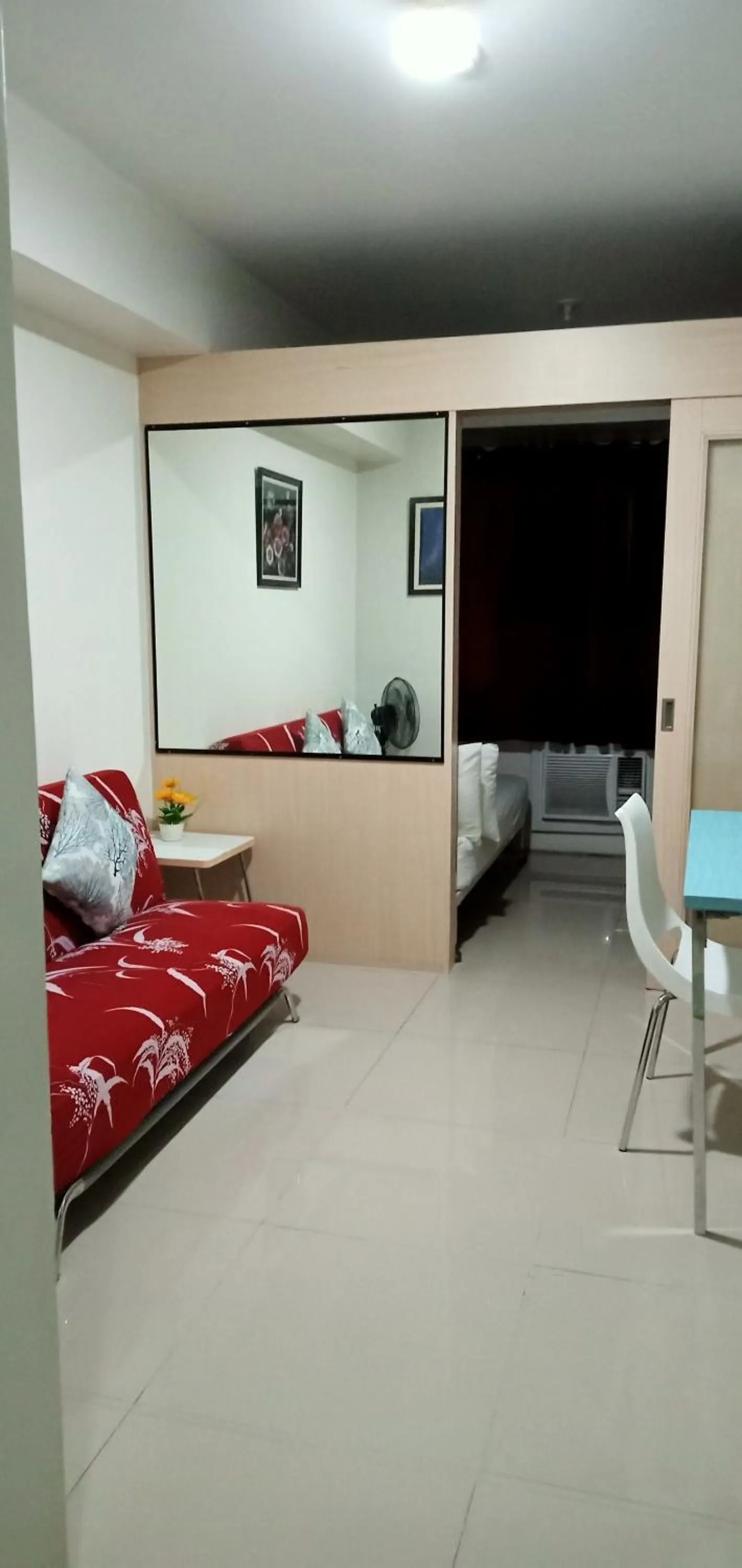 Bed in Chin's Place Sea Residences MOA