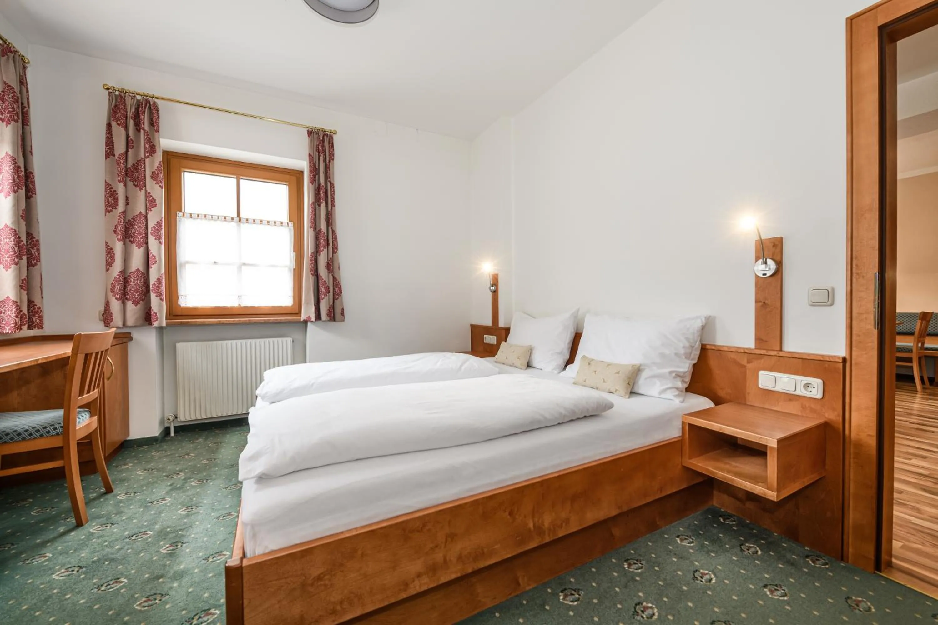 Bedroom, Bed in Ferienhaus Birgit - inklusive Eintritt Alpentherme Bad Hofgastein