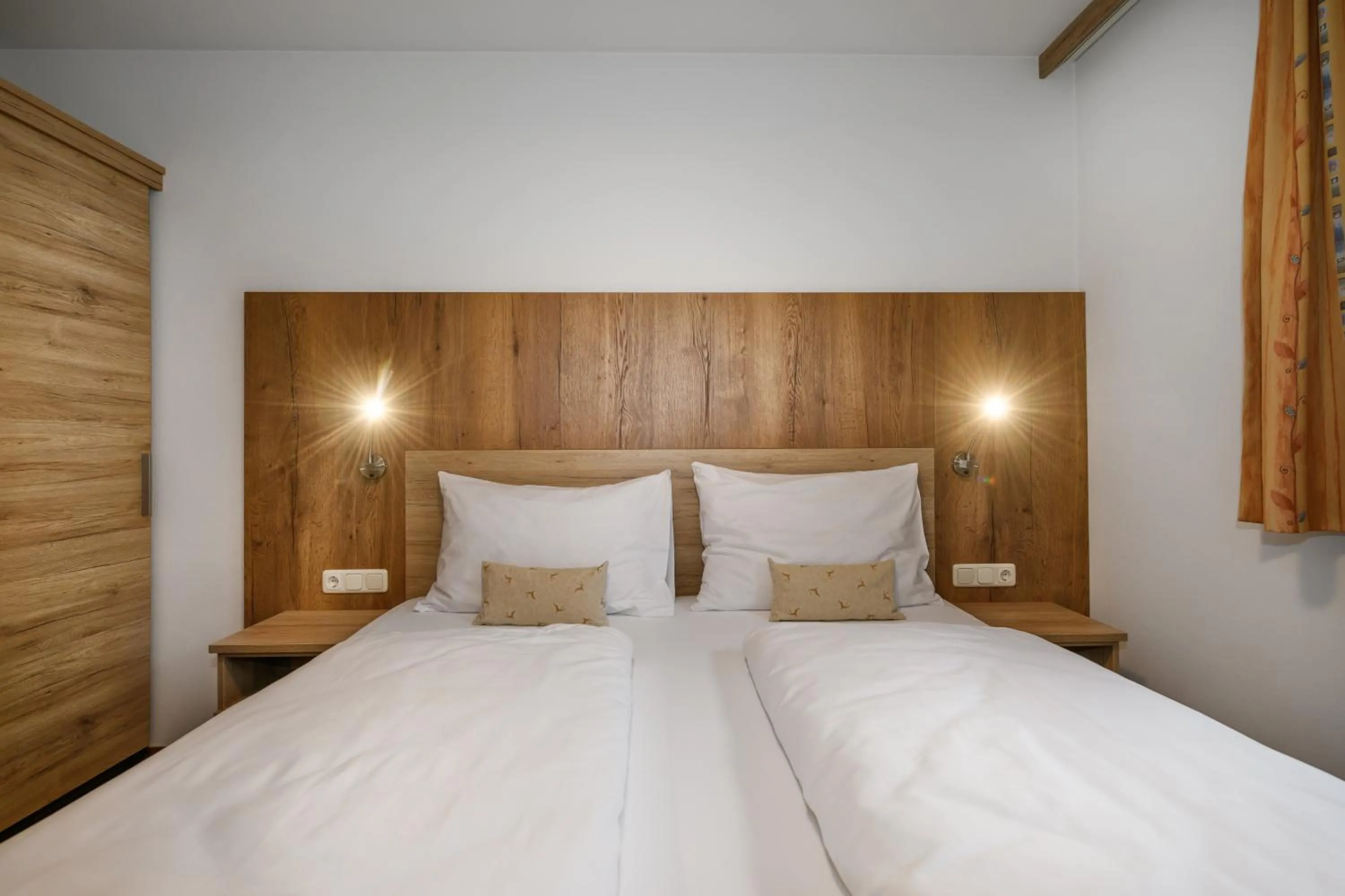 Bedroom, Bed in Ferienhaus Birgit - inklusive Eintritt Alpentherme Bad Hofgastein