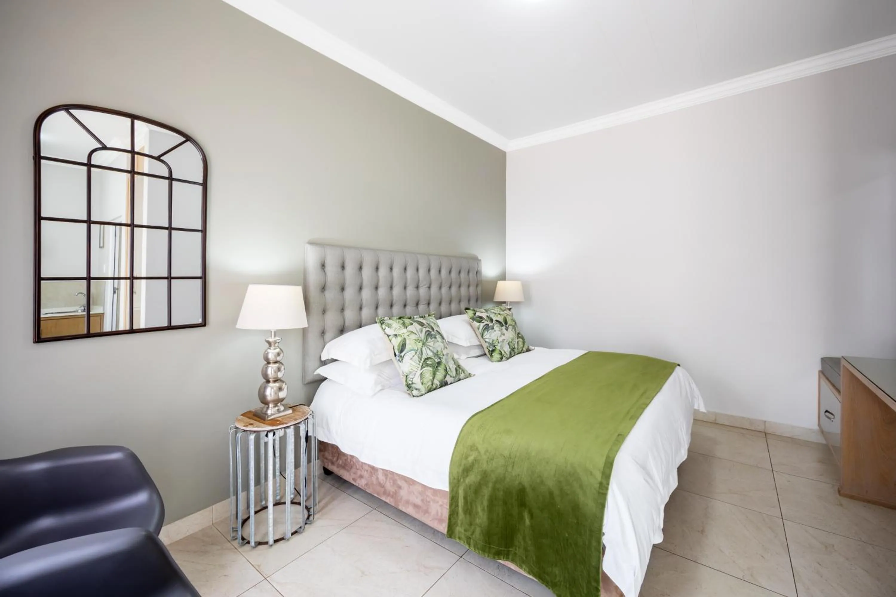 Deluxe Room - single occupancy in Adato Guesthouse