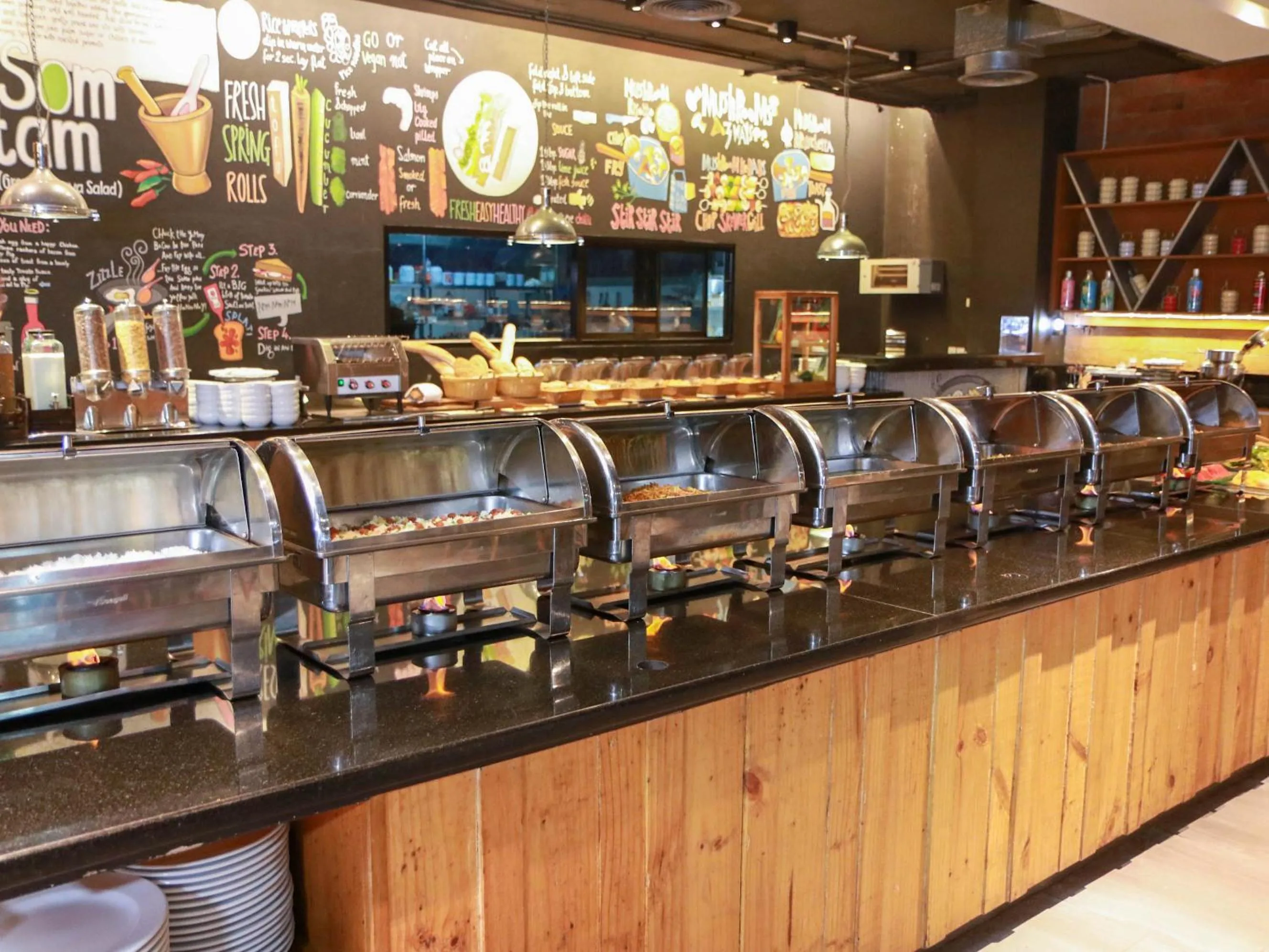 Restaurant/places to eat in DARA Hotel - SHA Plus