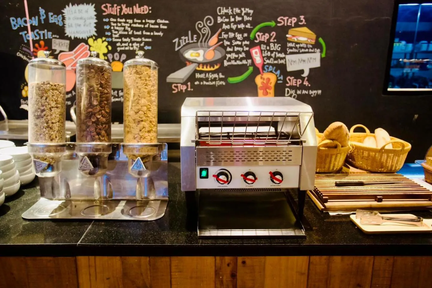 Restaurant/places to eat in DARA Hotel - SHA Plus