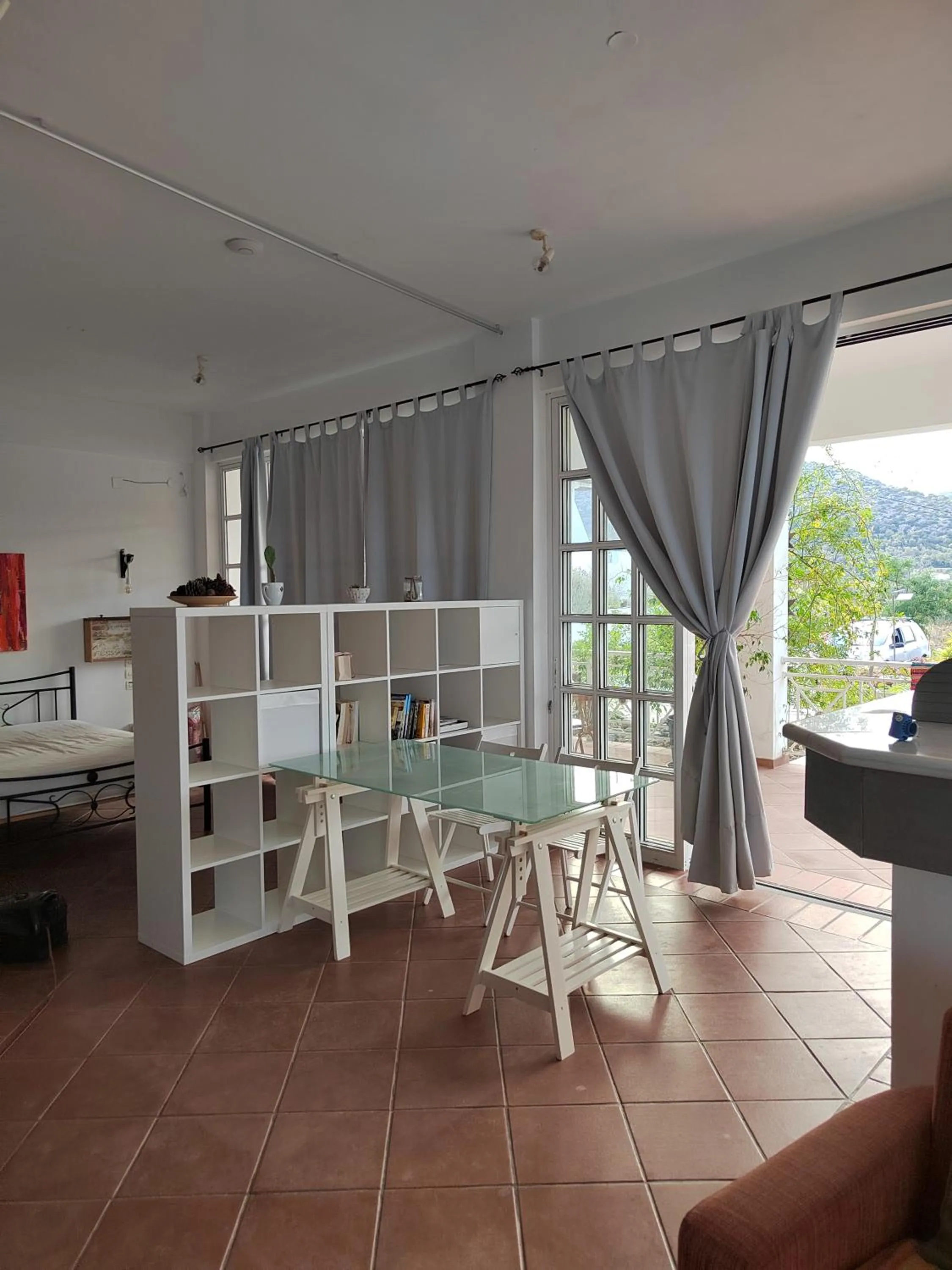 Seating area in Oneiro glico