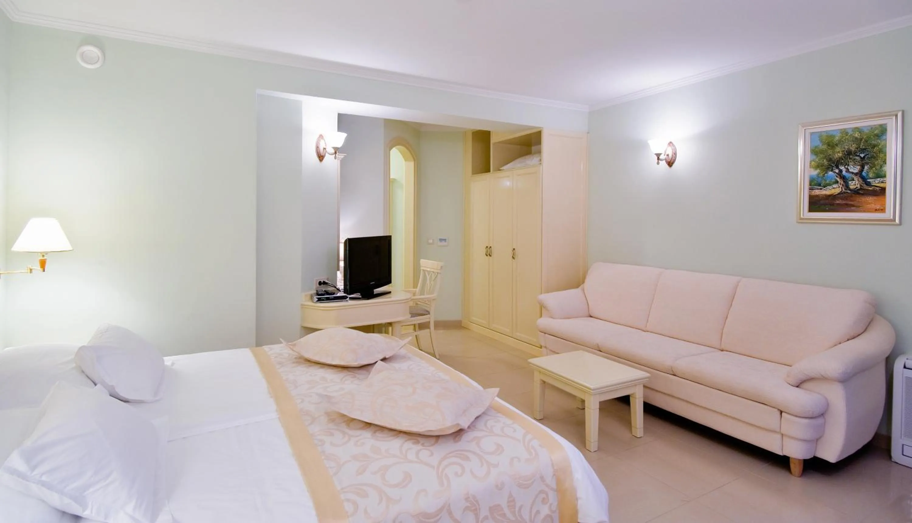 Studio with Balcony with Partial Sea View in Hotel Sunceva Postelja Brela
