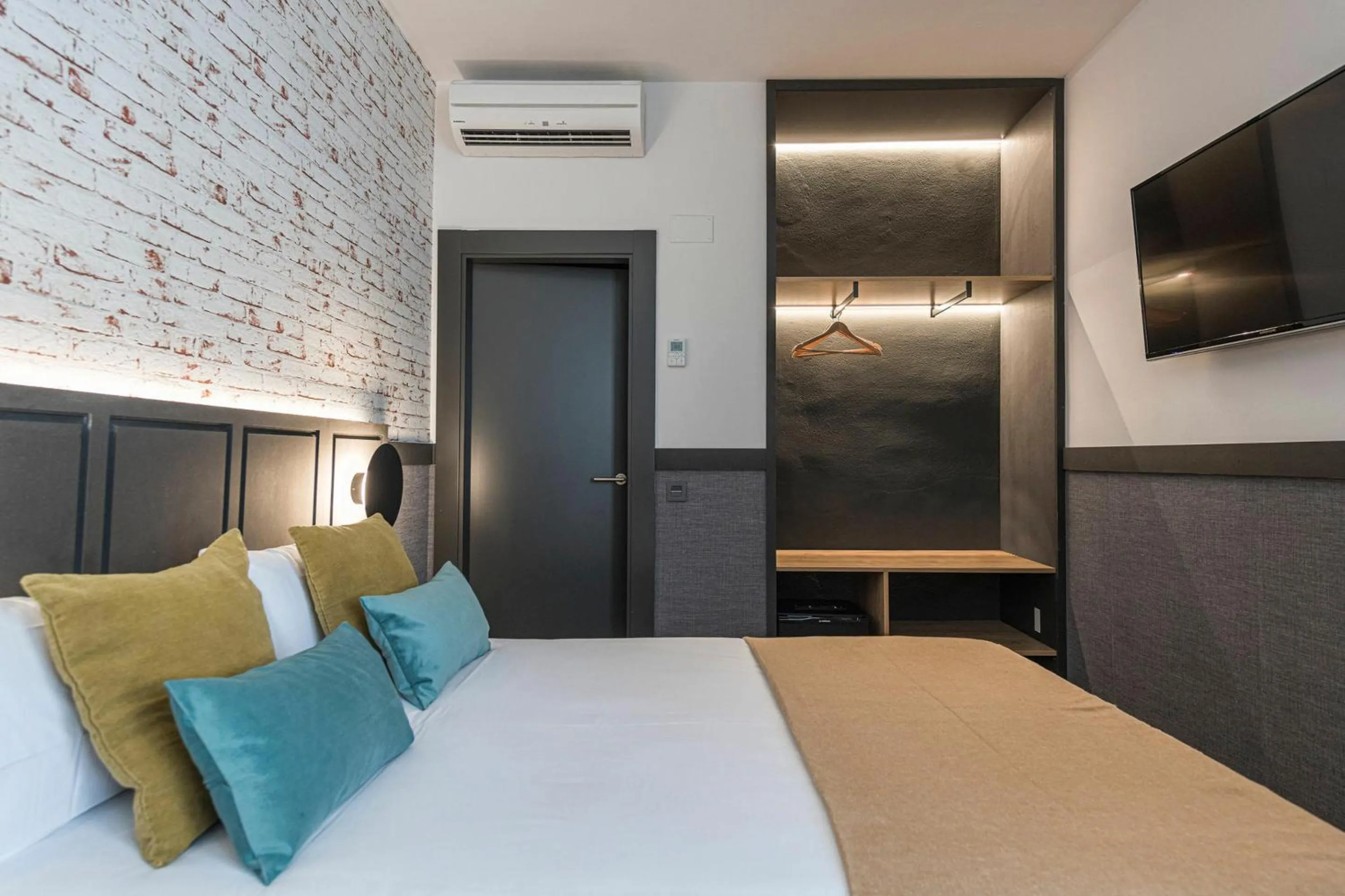 Bed in BYPILLOW San Mamés