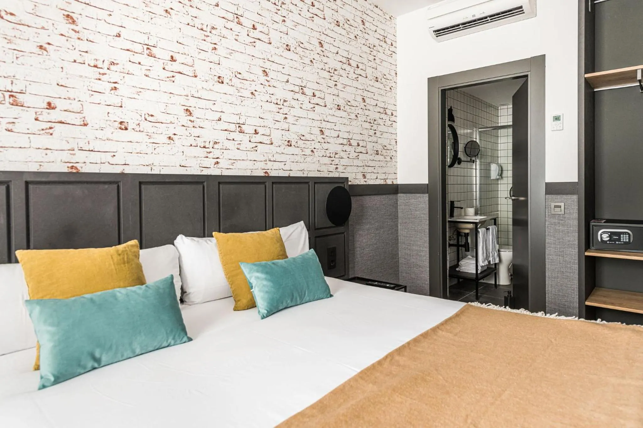 Bed in BYPILLOW San Mamés