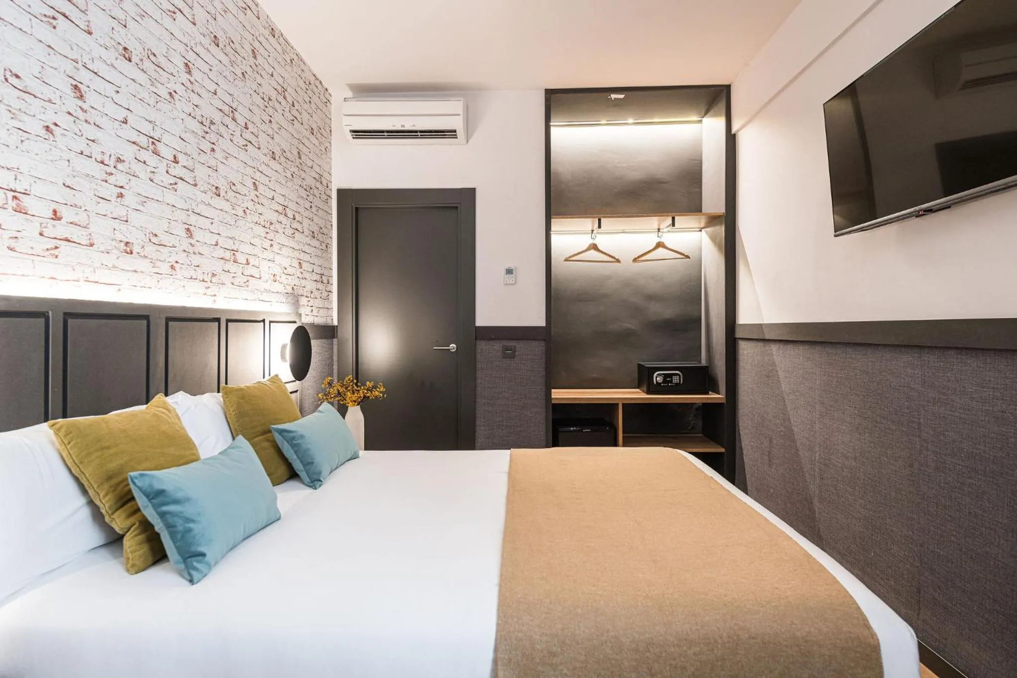 Bed in BYPILLOW San Mamés